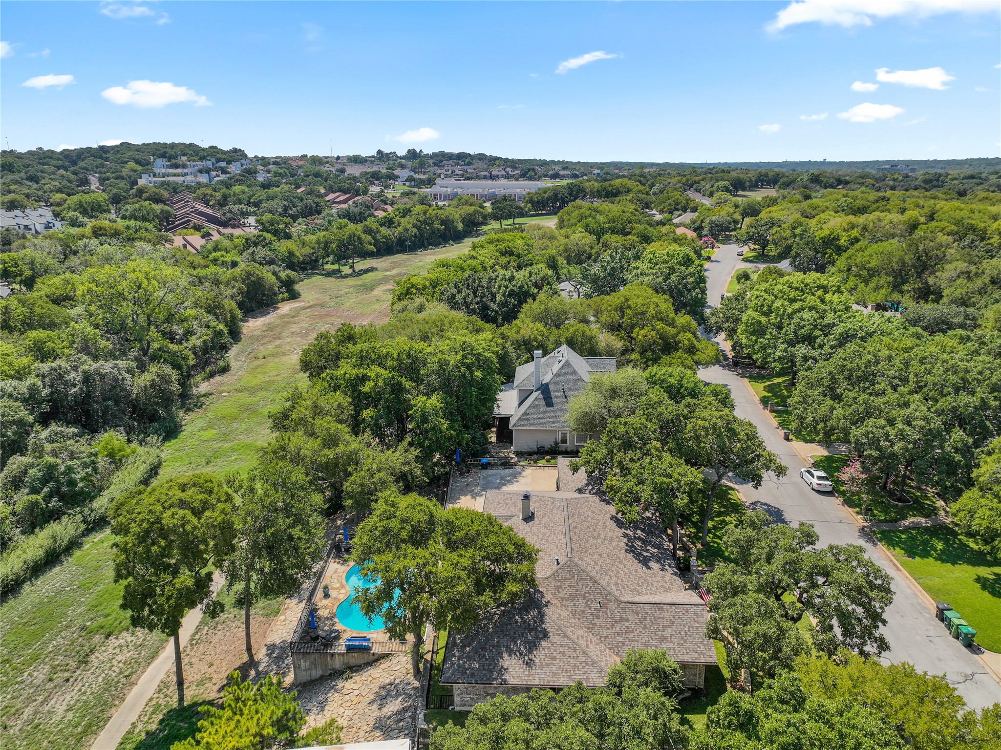 417 Oak Hollow Lane