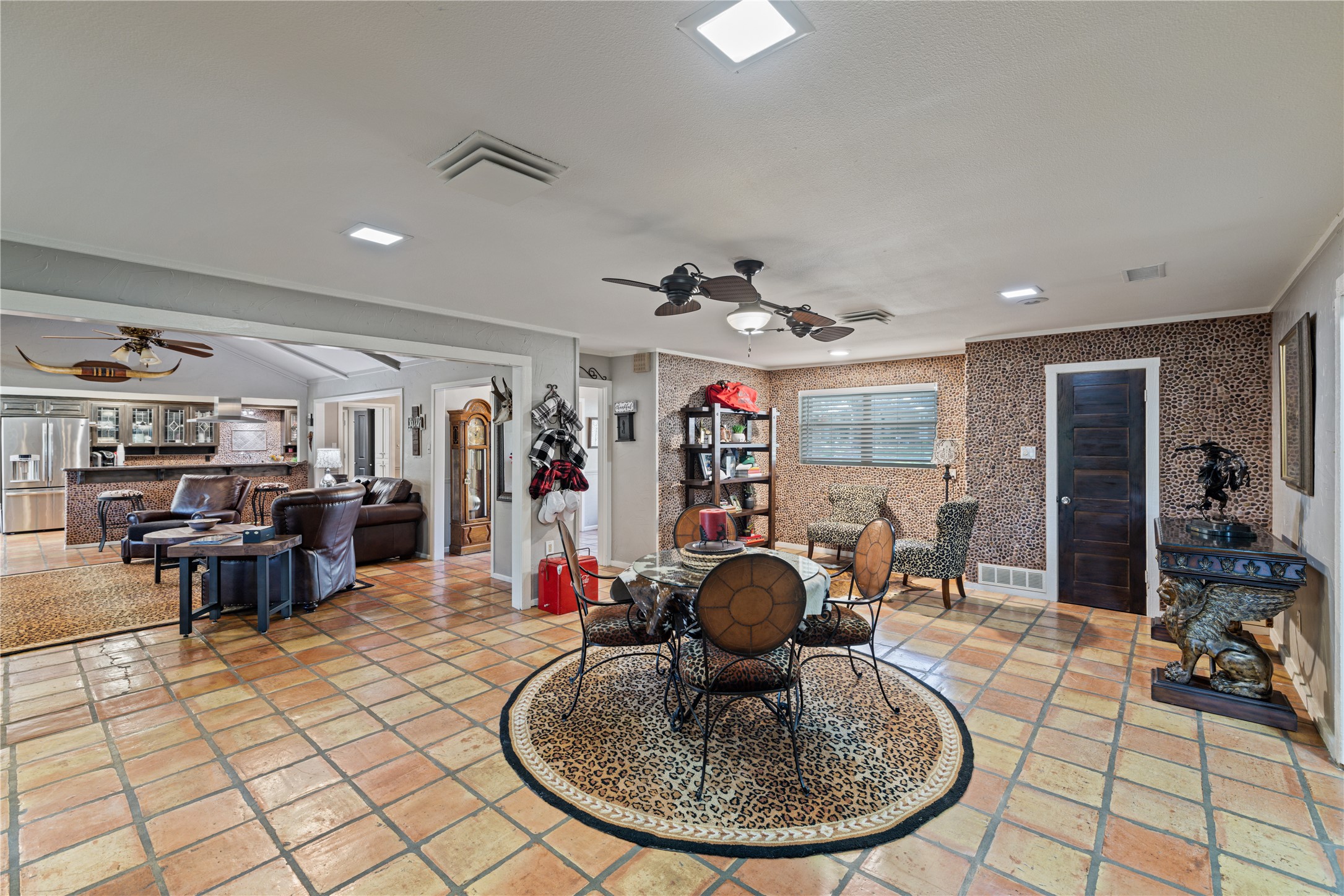 417 Oak Hollow Lane