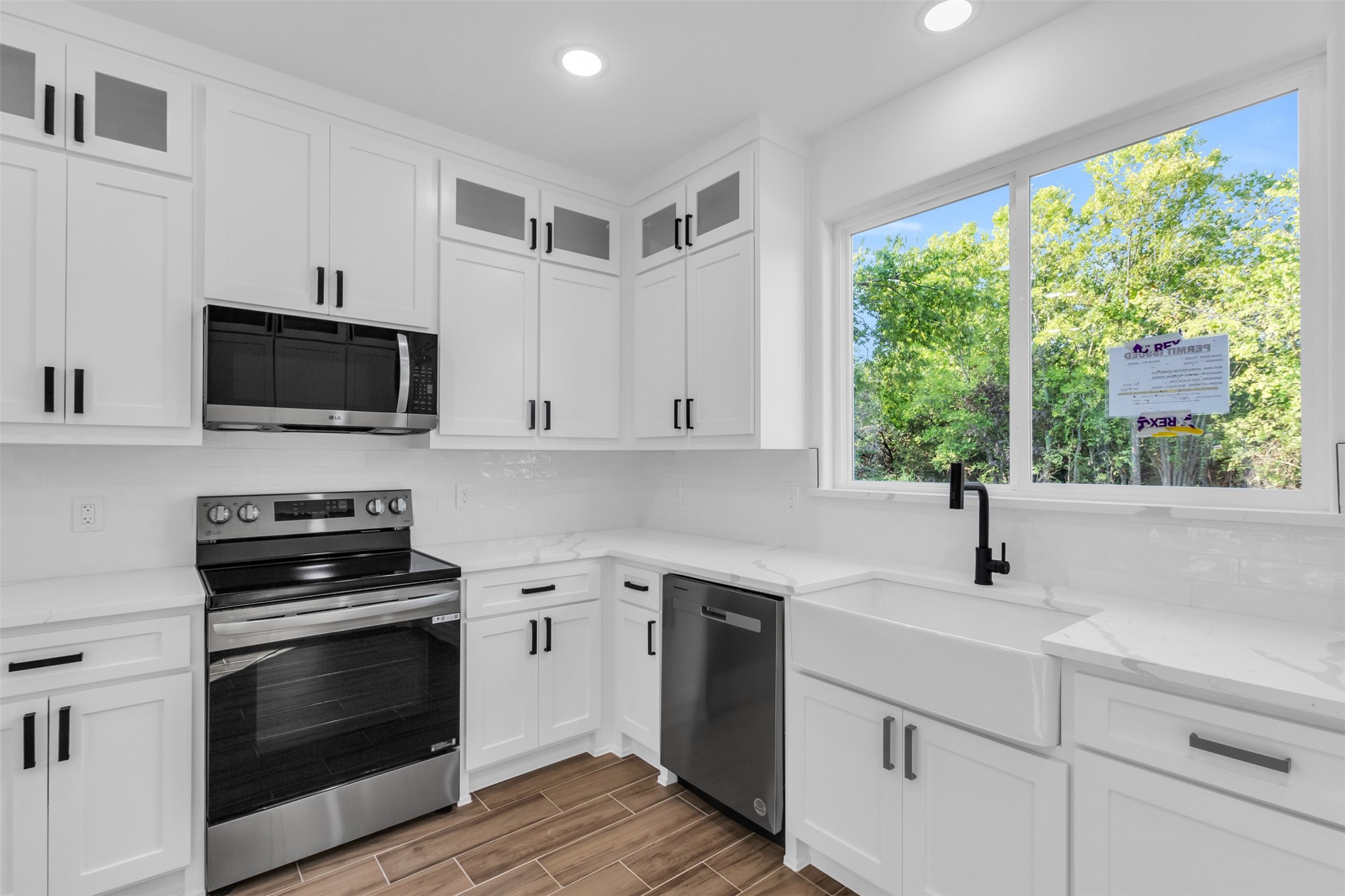 5843 Black Pine Circle