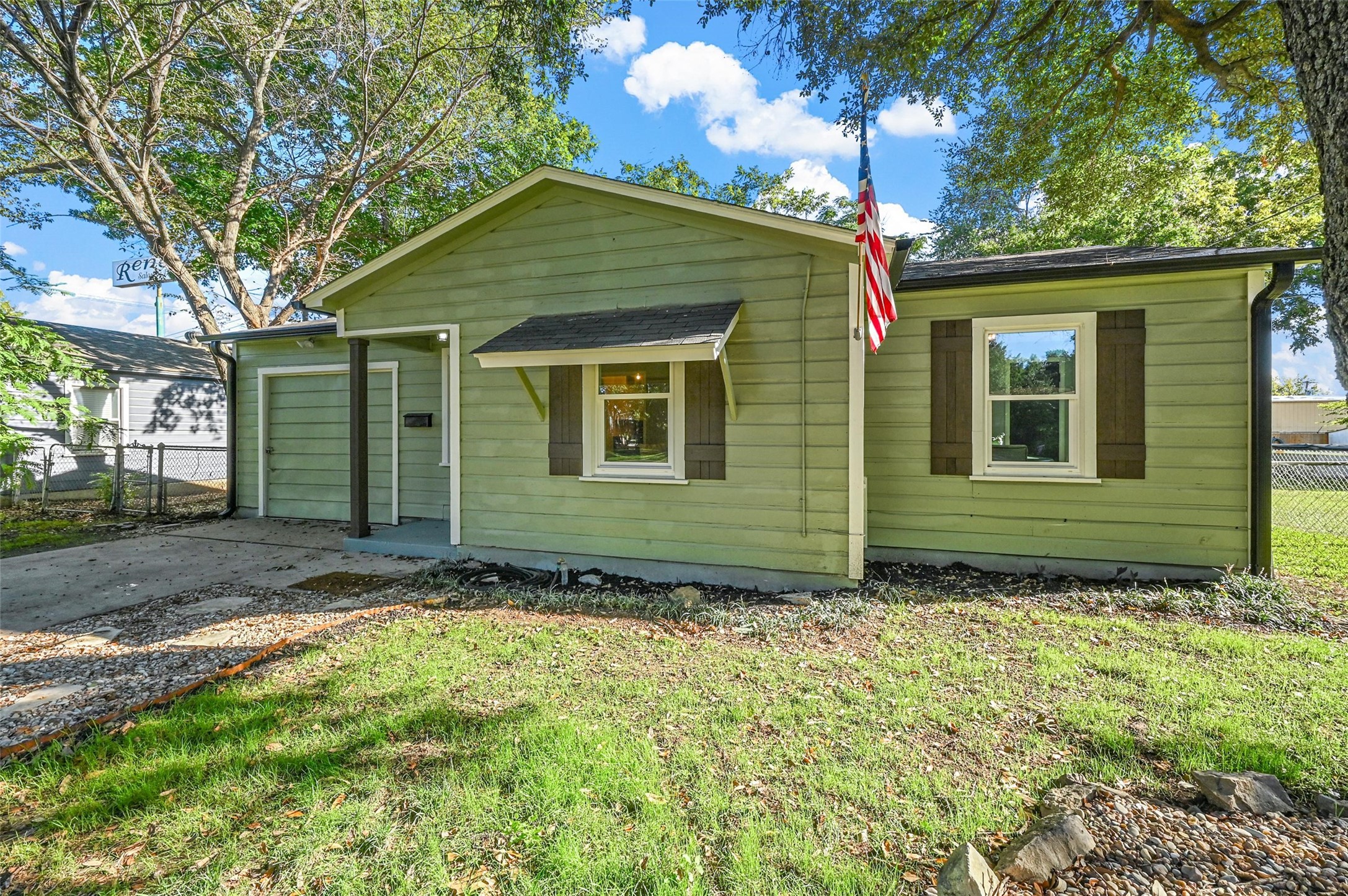 204 Lorna Street