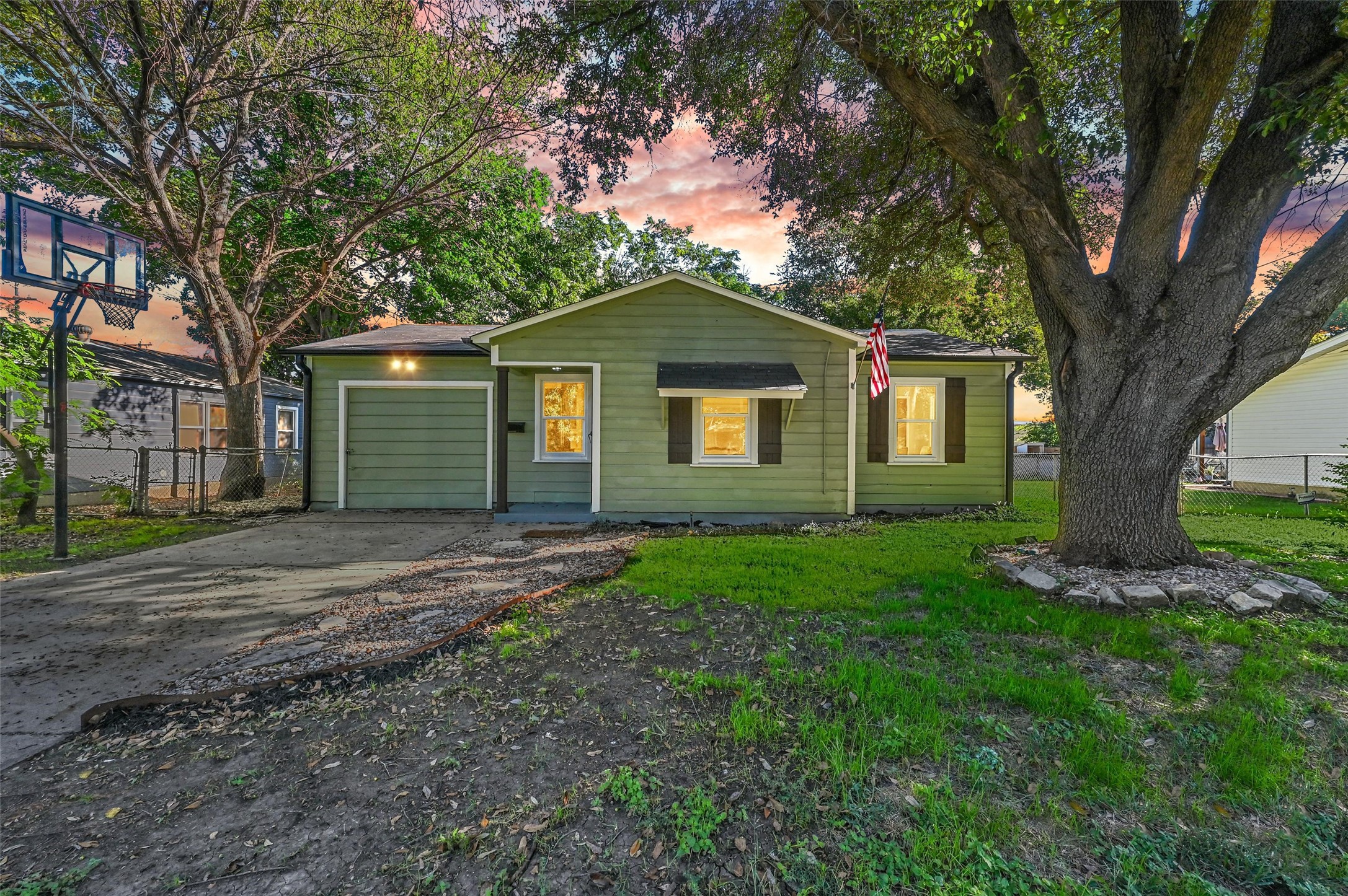 204 Lorna Street