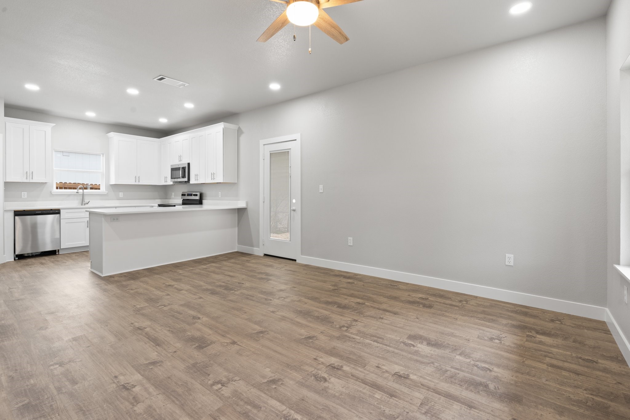 103 Red Oak Street