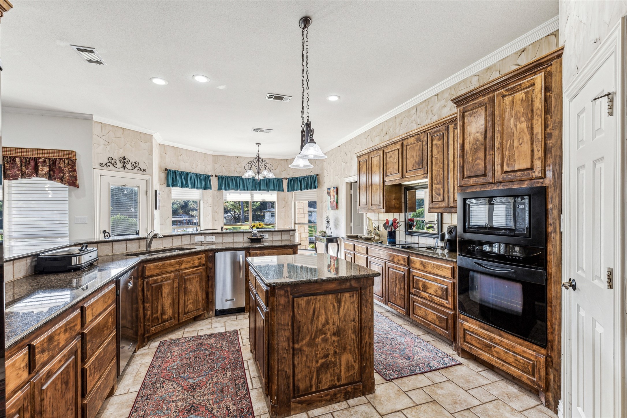 4008 Huron Court