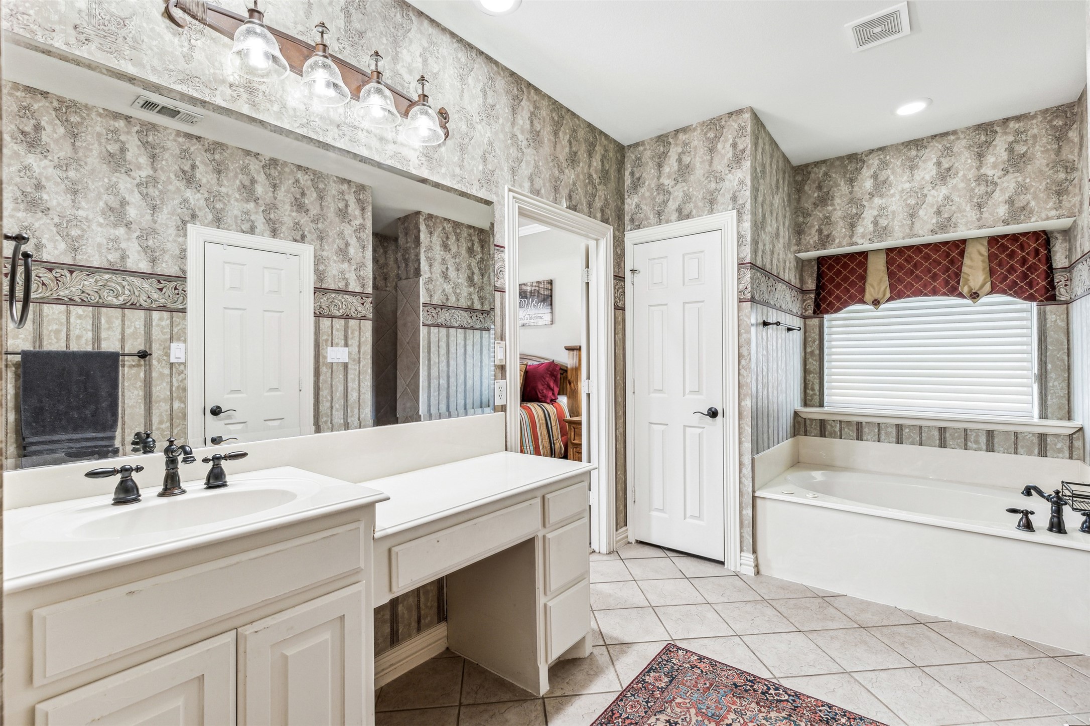 4008 Huron Court