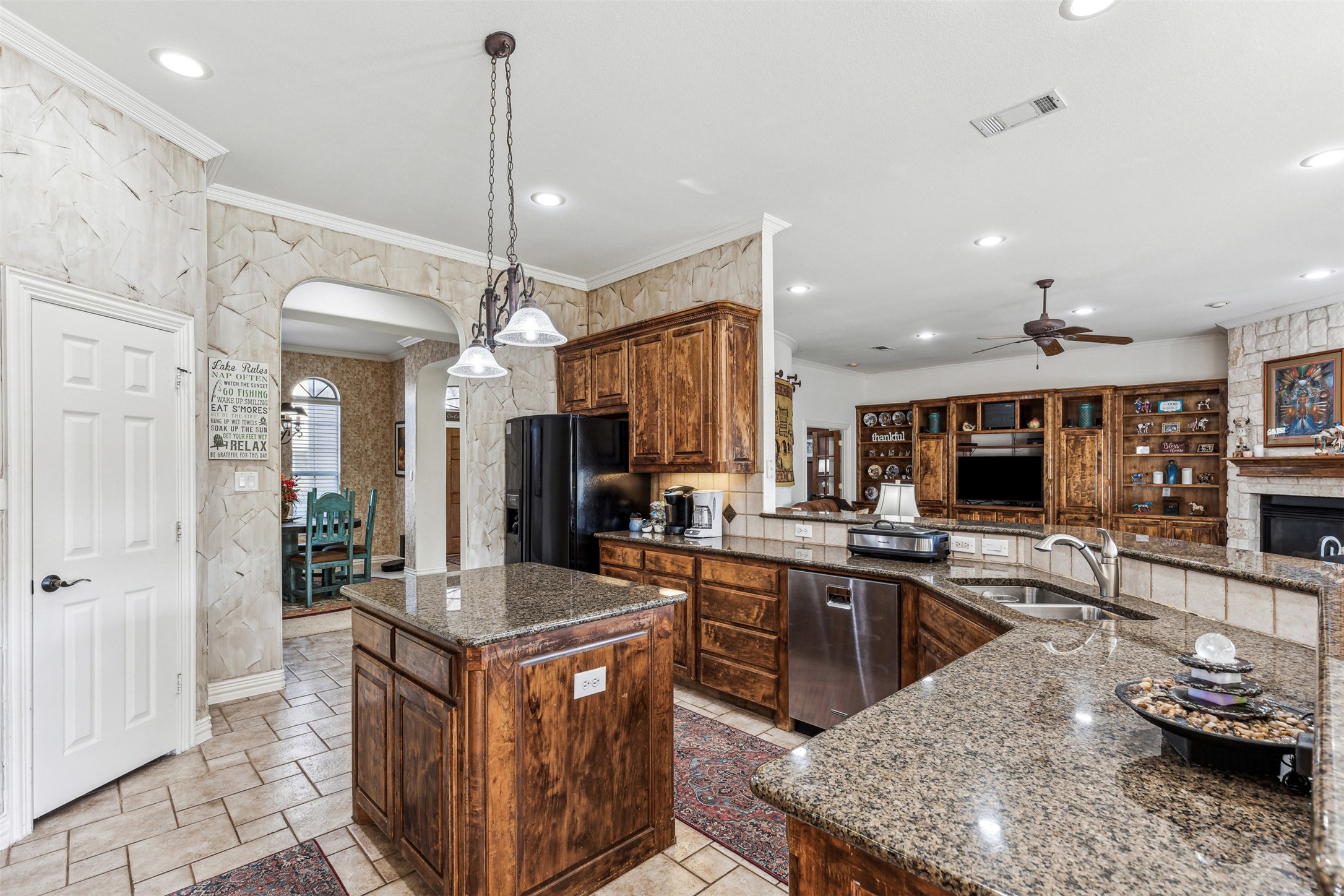 4008 Huron Court