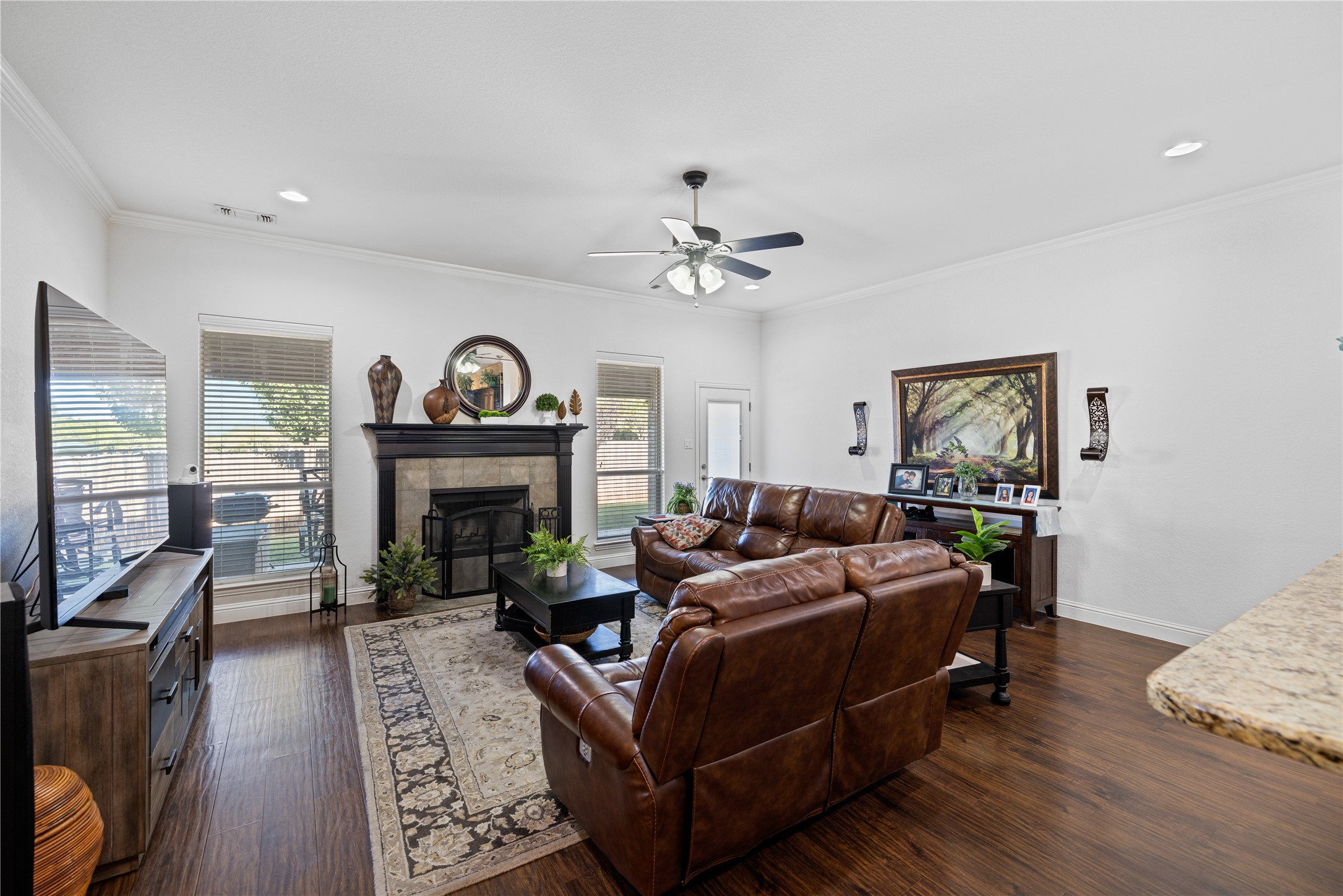 922 White Marlin Drive