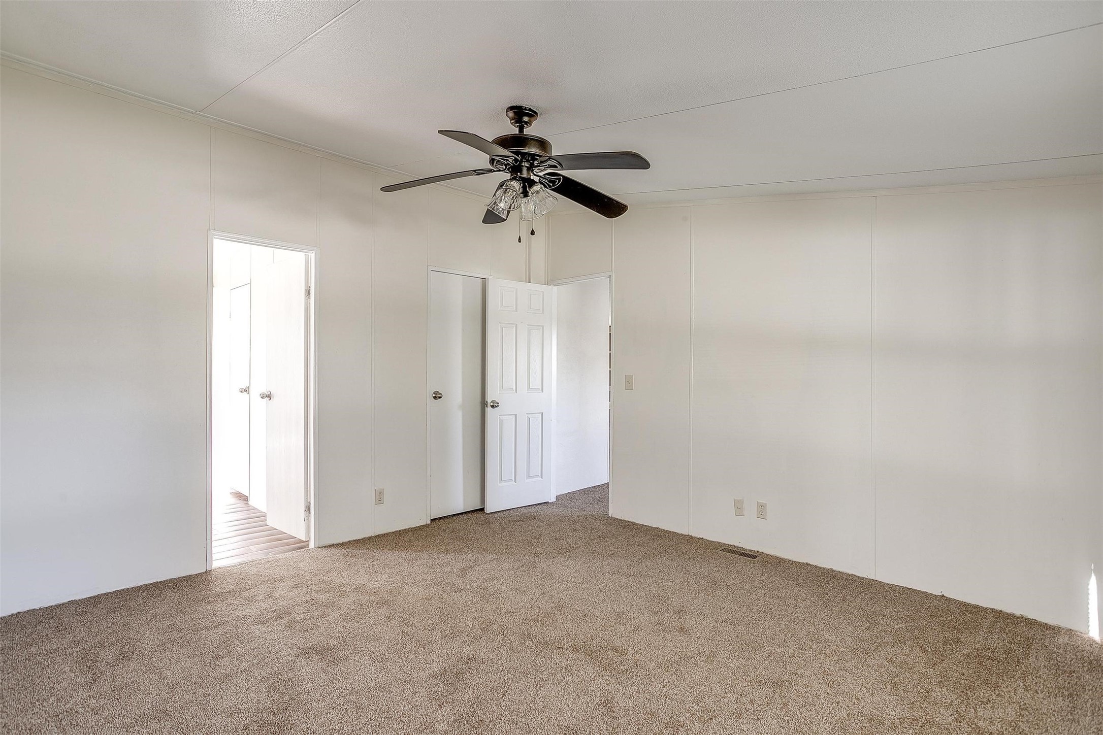 1901 Gale Drive