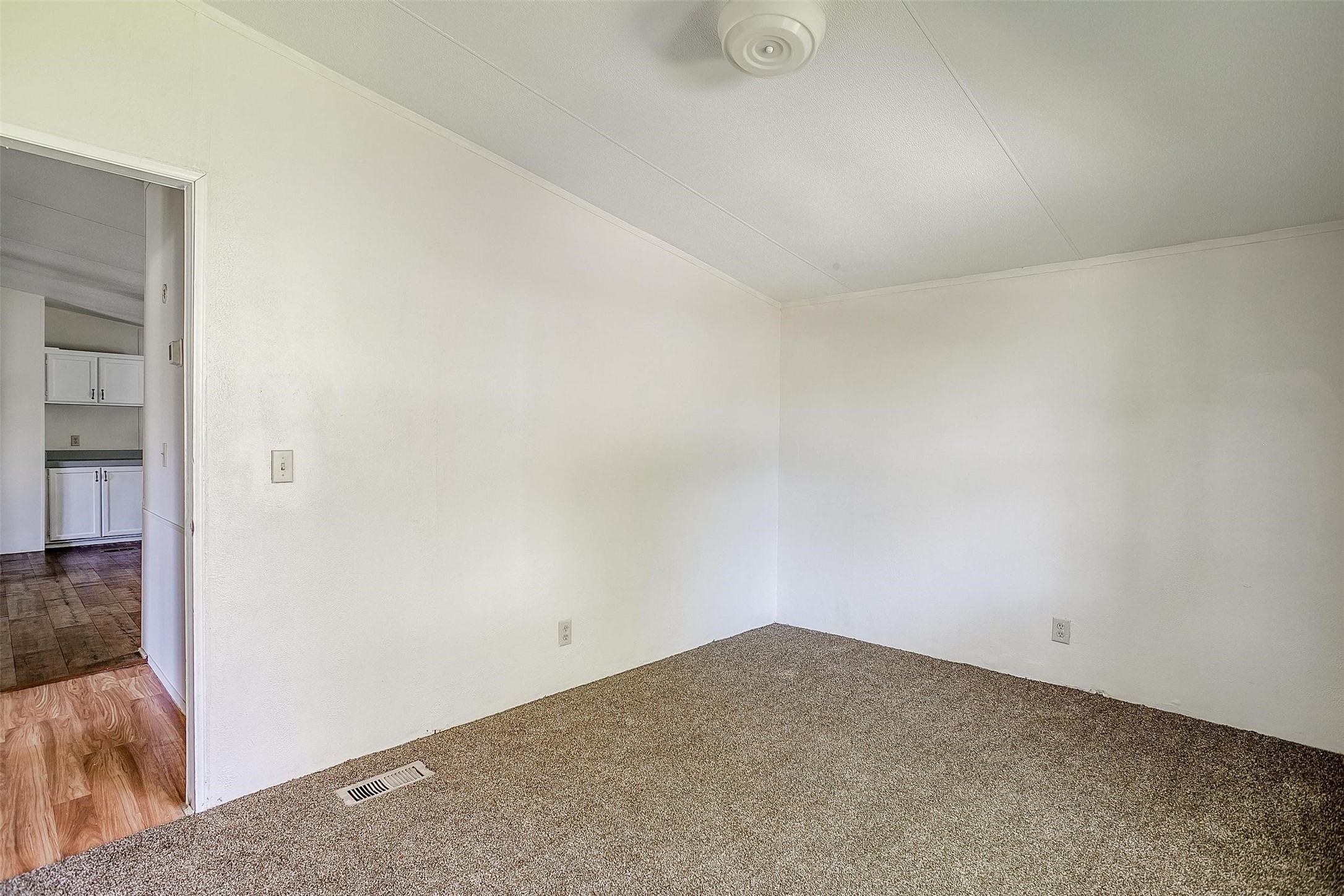 1901 Gale Drive
