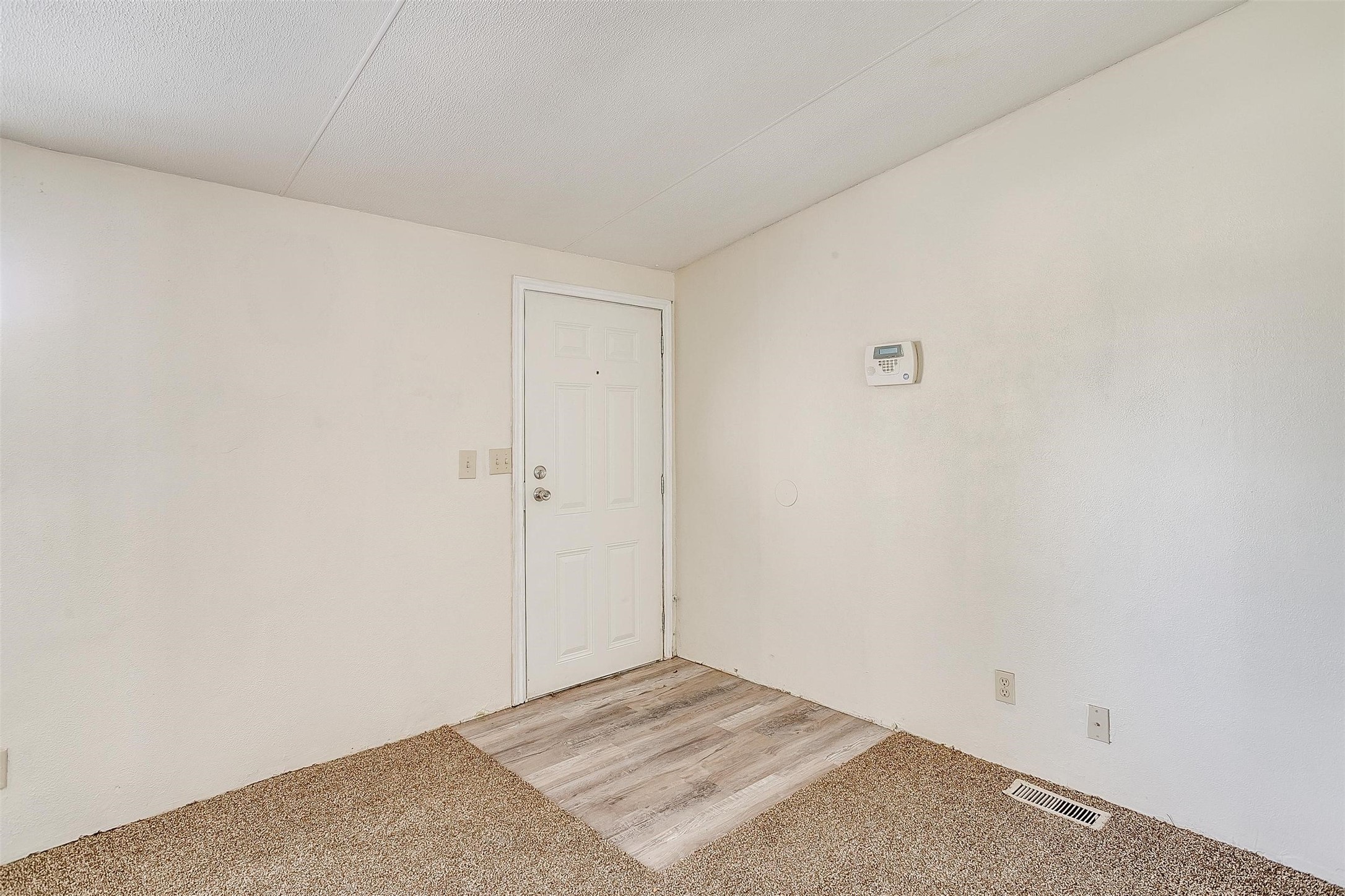 1901 Gale Drive