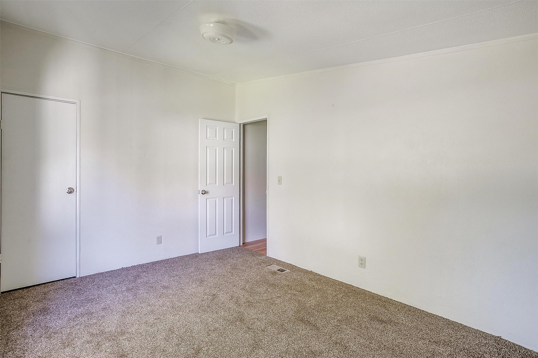 1901 Gale Drive