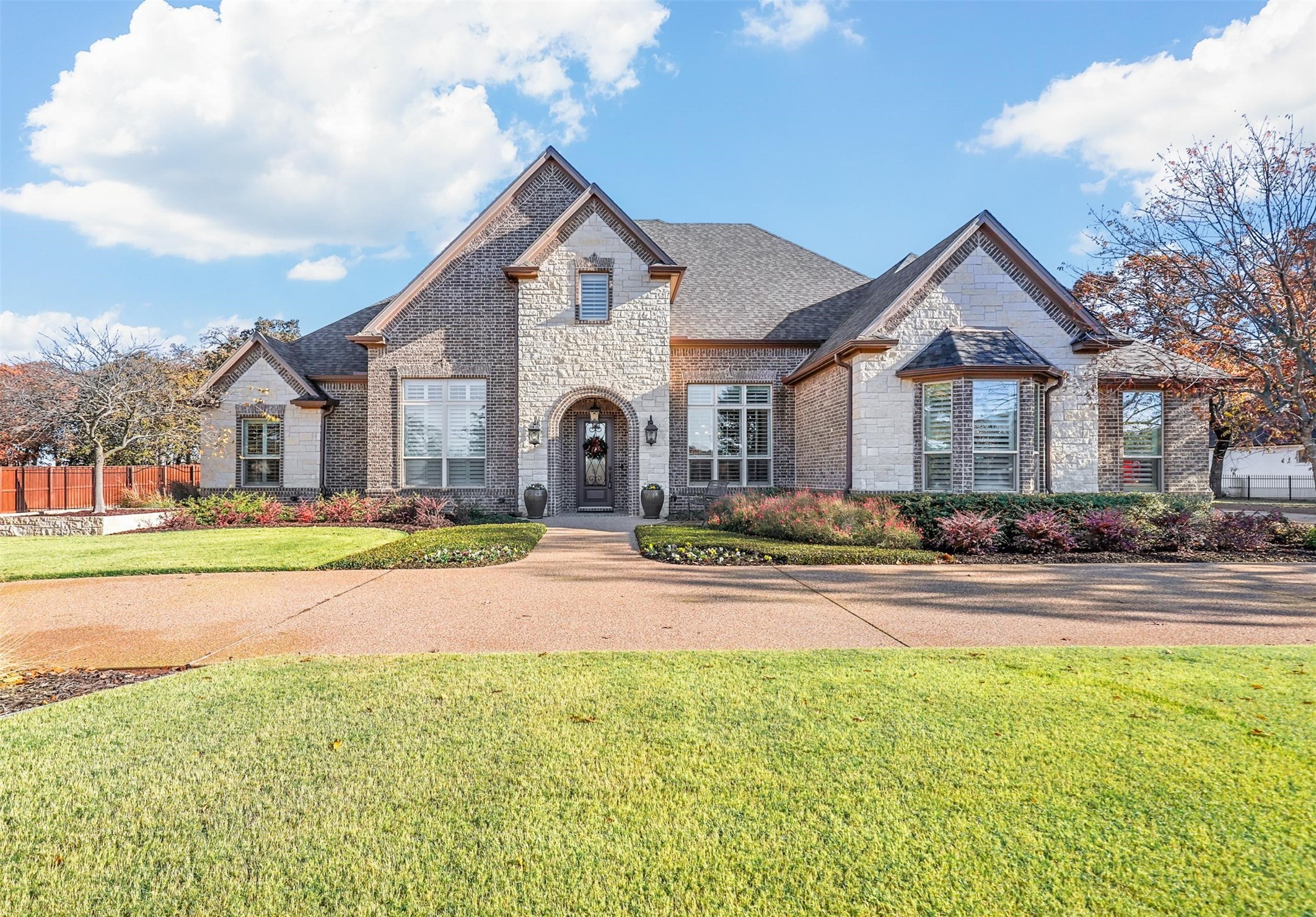 8116 Oakmont Drive