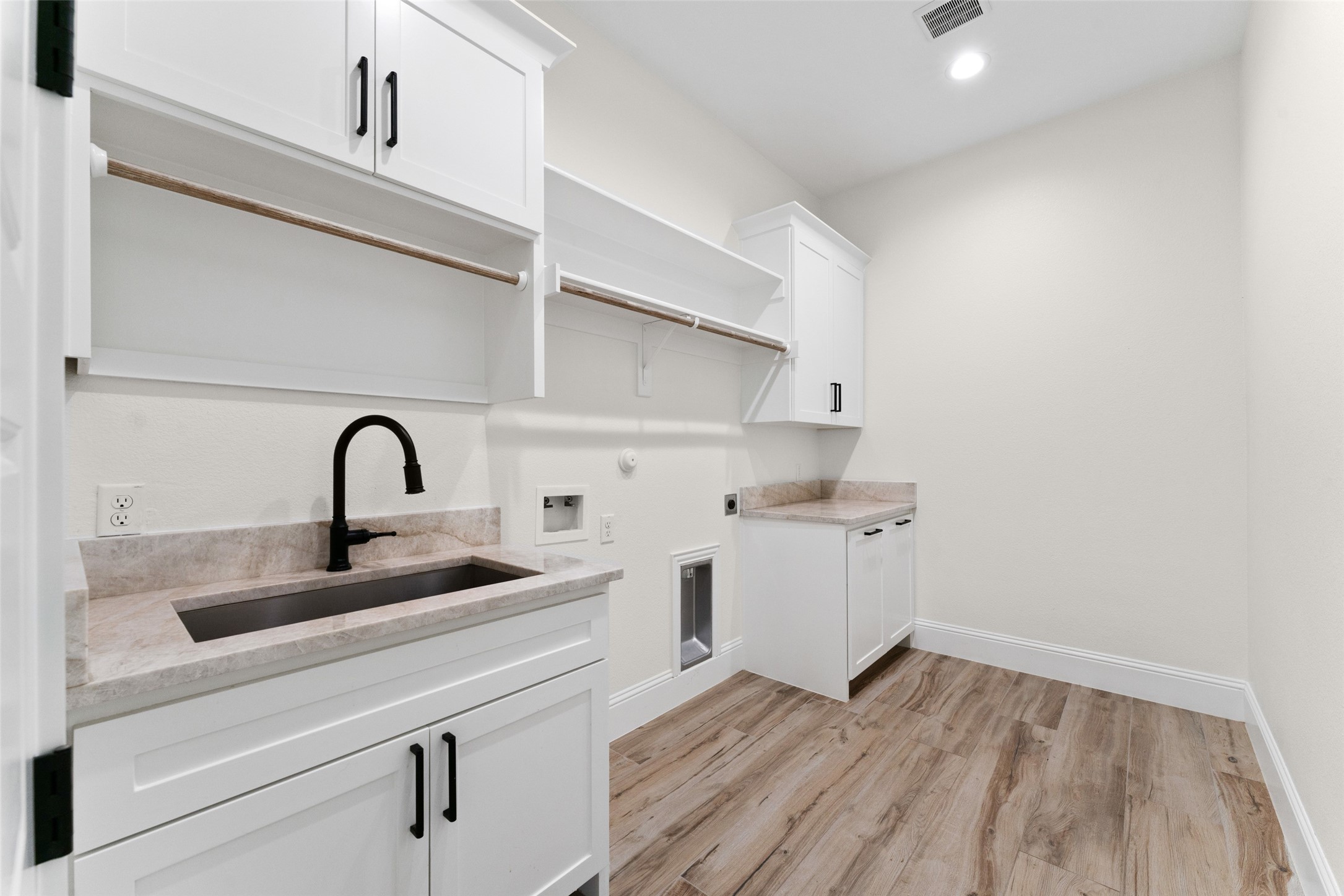 2437 County Road 529