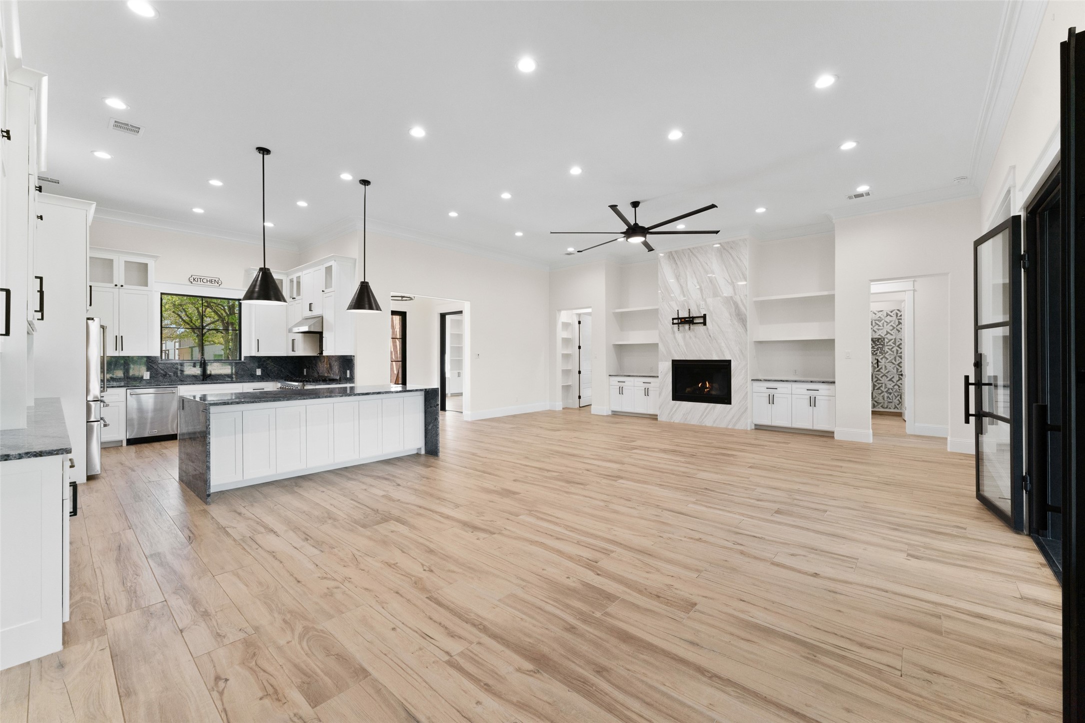 2437 County Road 529