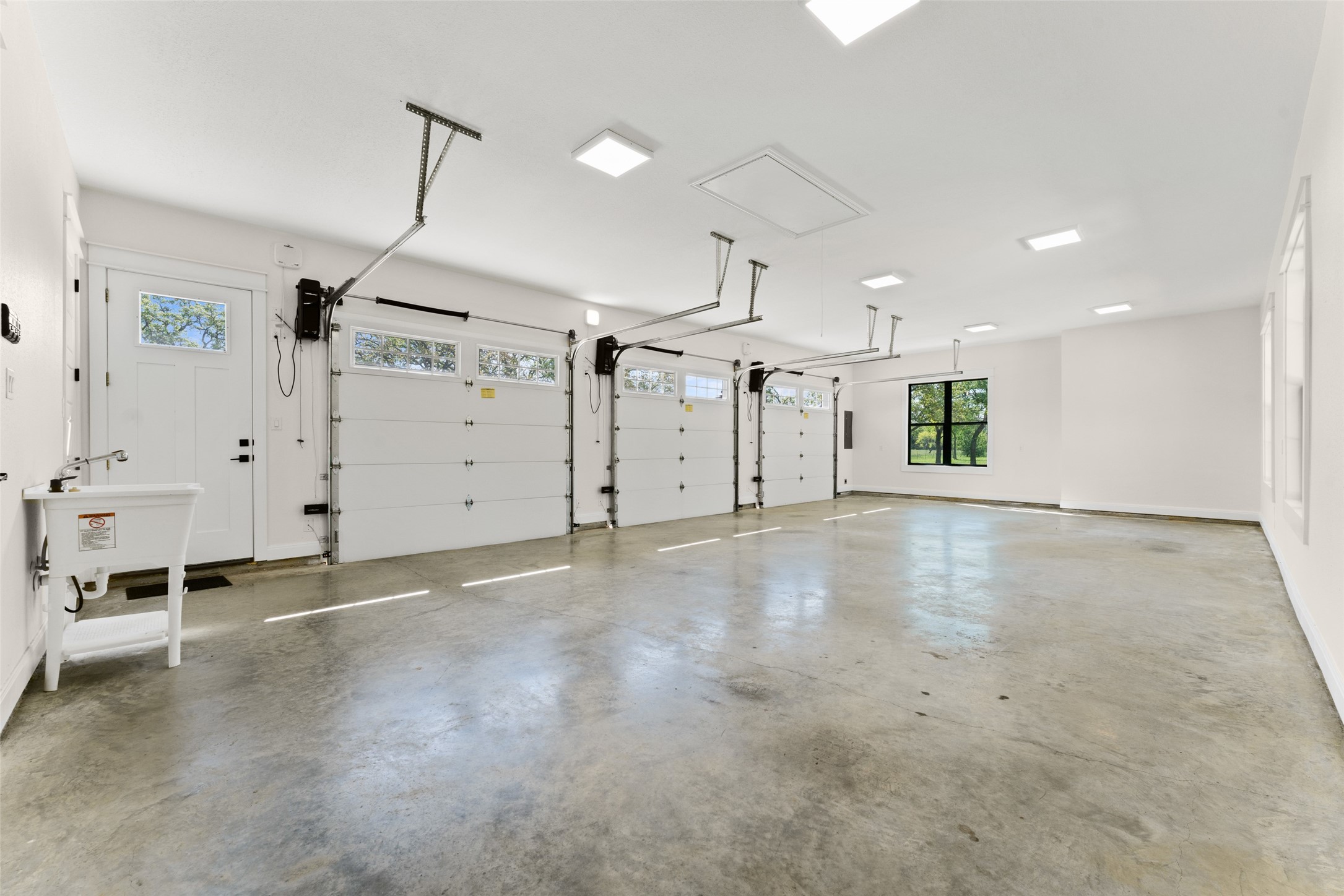 2437 County Road 529