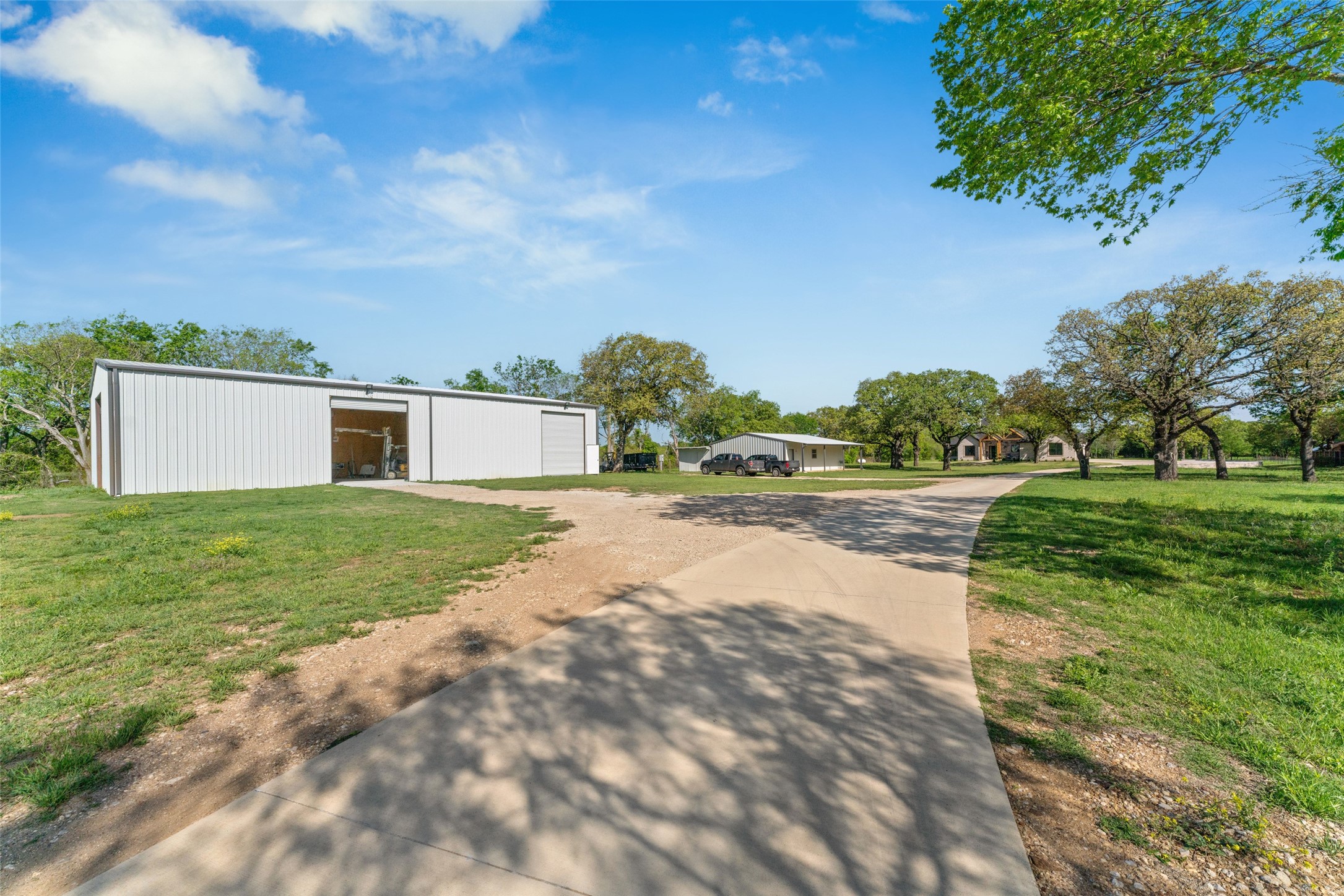 2437 County Road 529