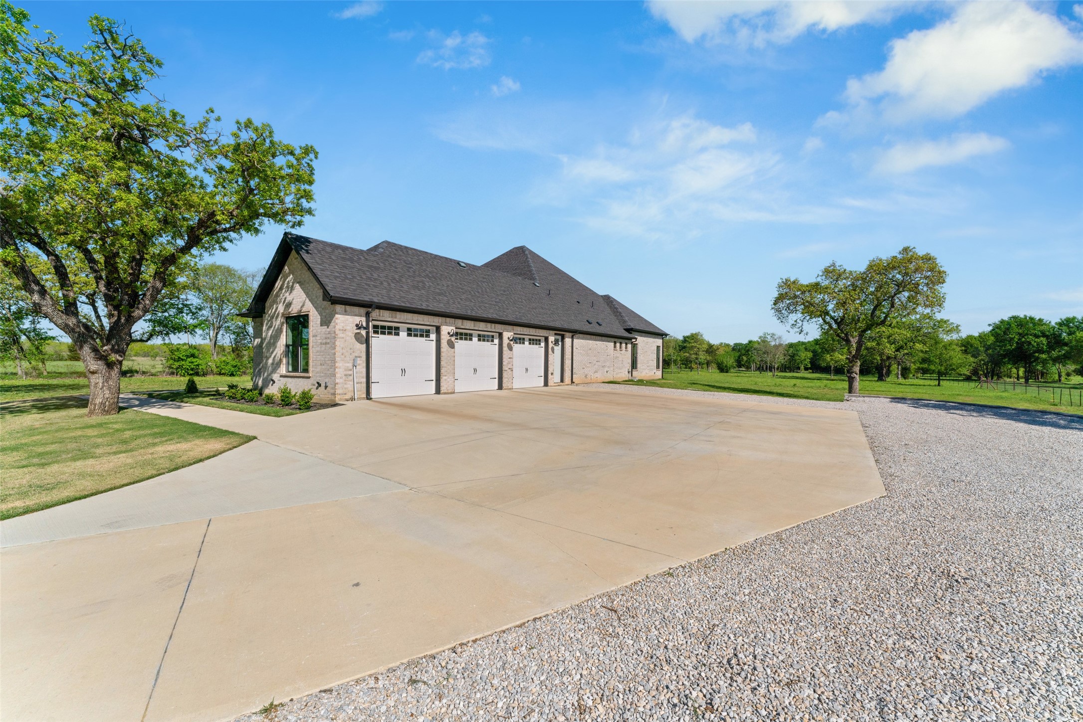 2437 County Road 529