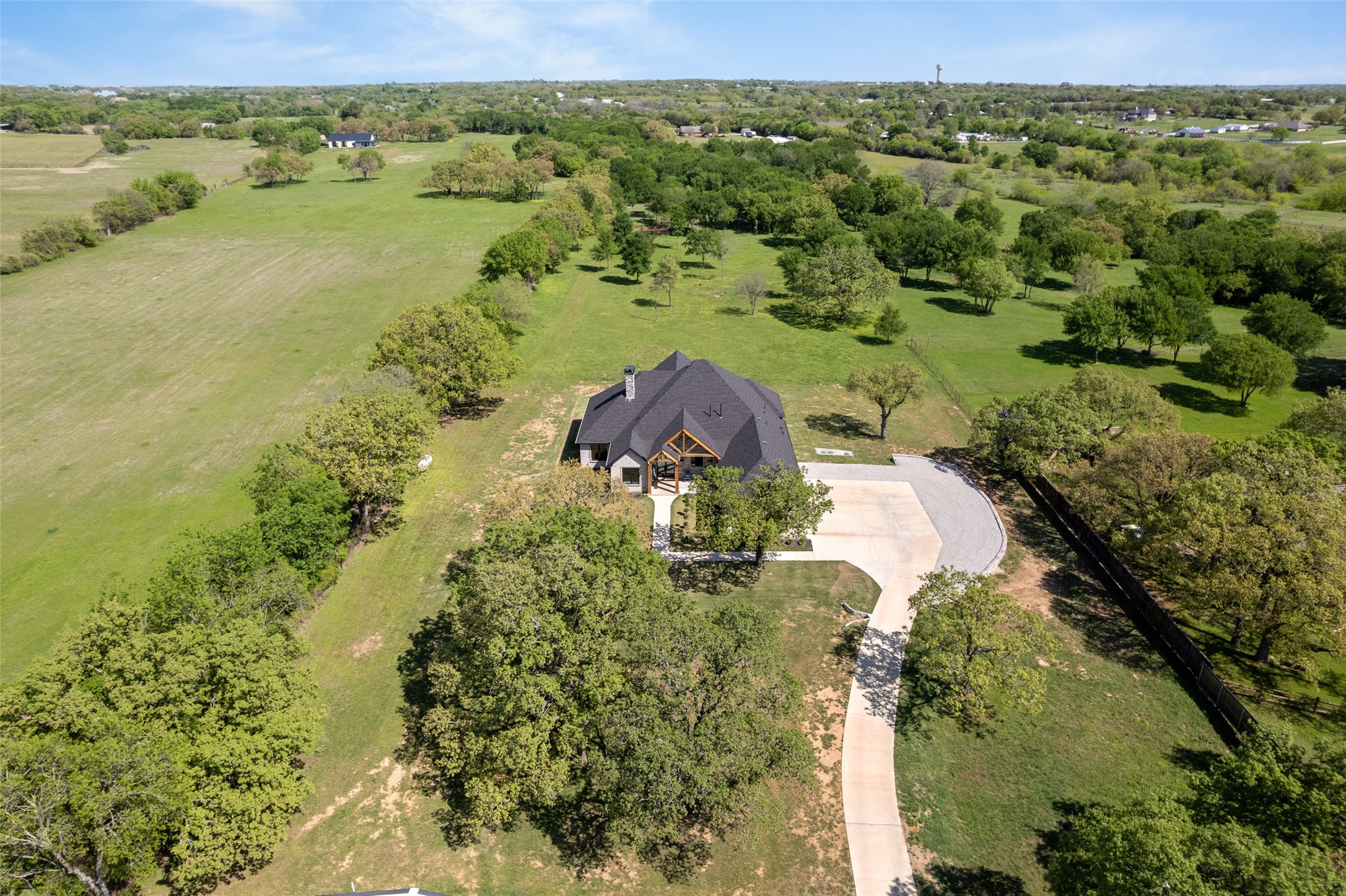 2437 County Road 529