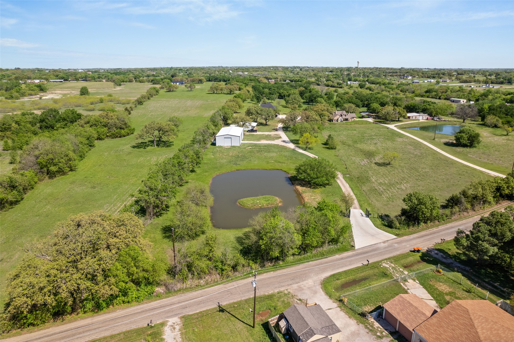 2437 County Road 529