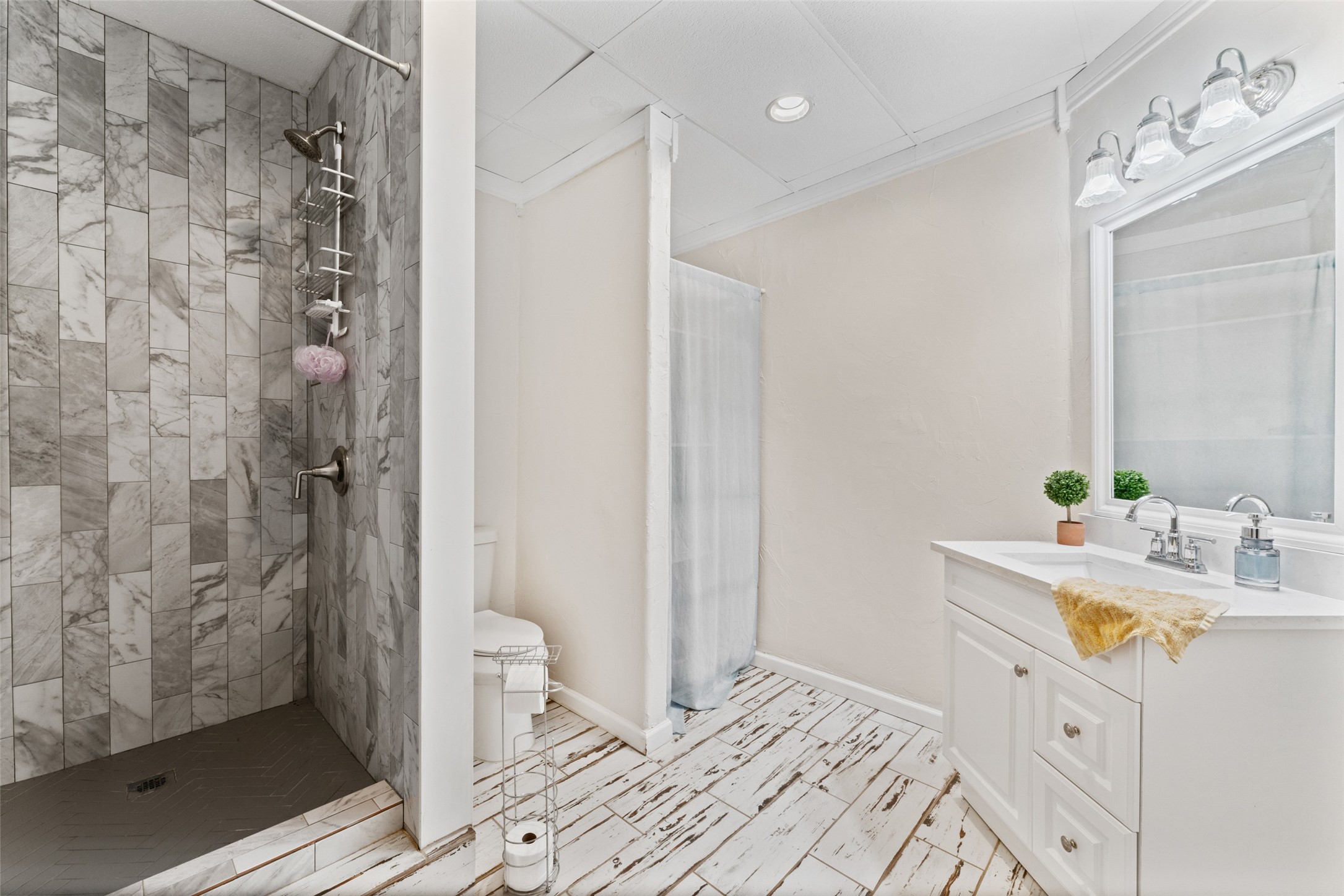 2437 County Road 529