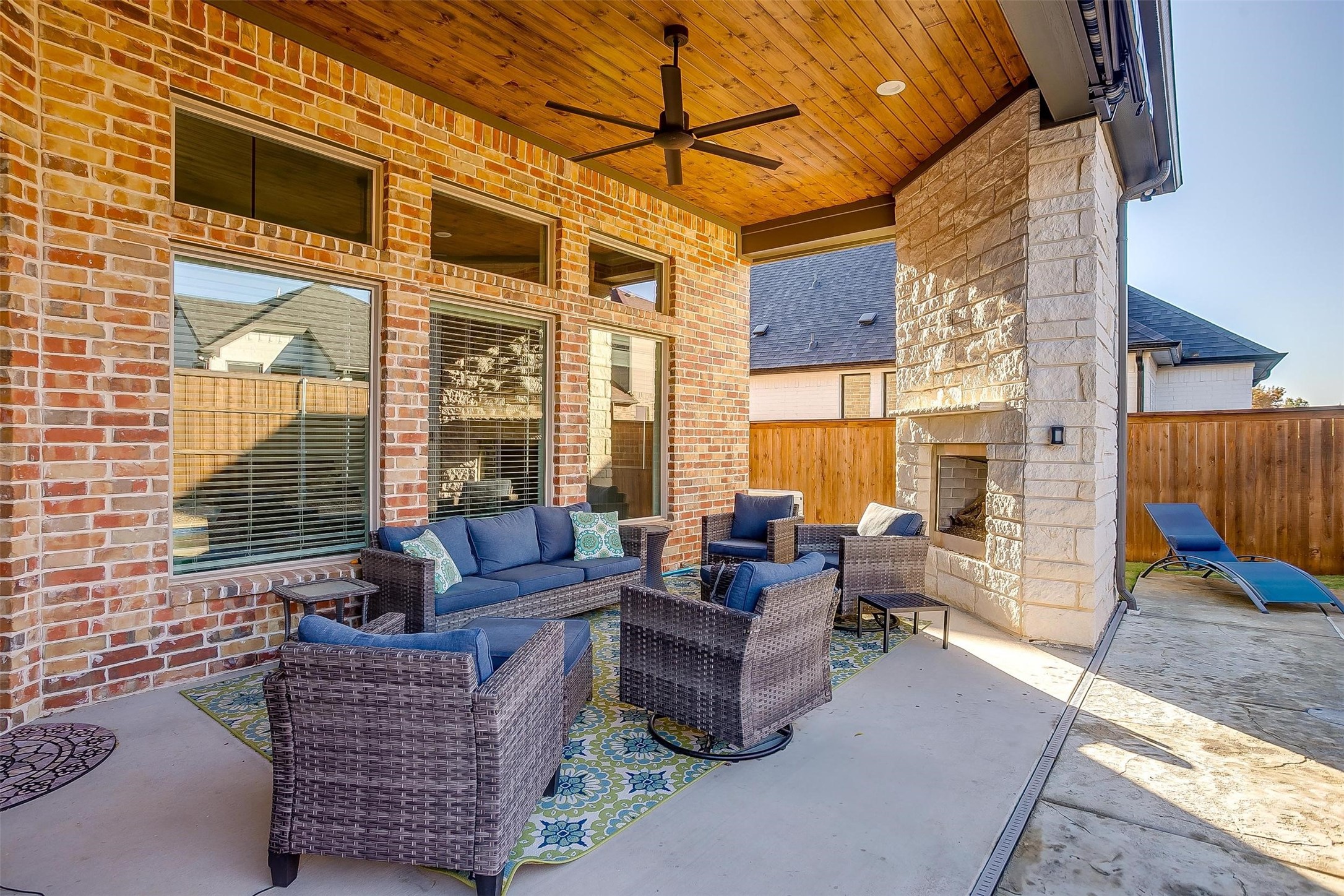 13921 E Riviera Drive