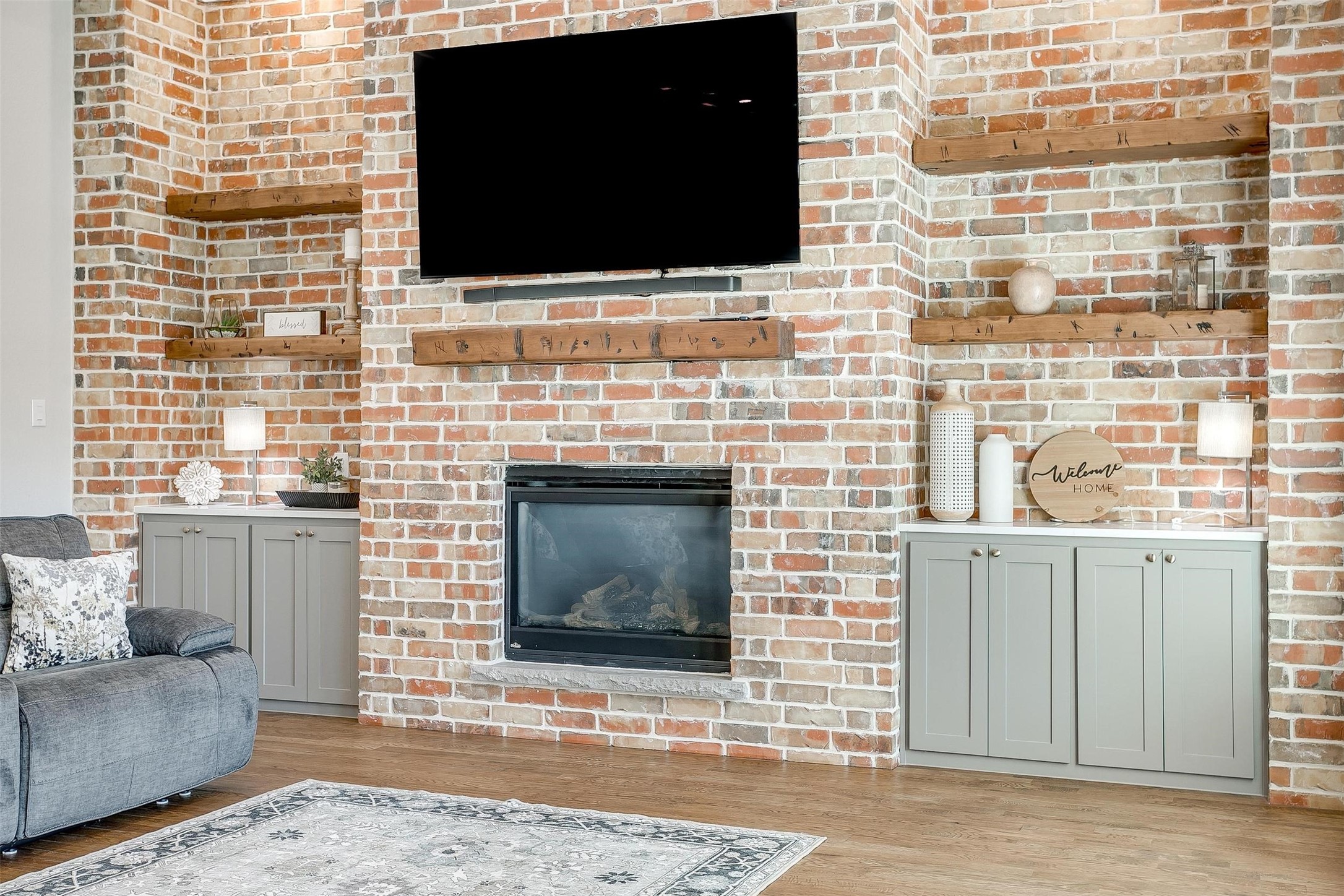 13921 E Riviera Drive