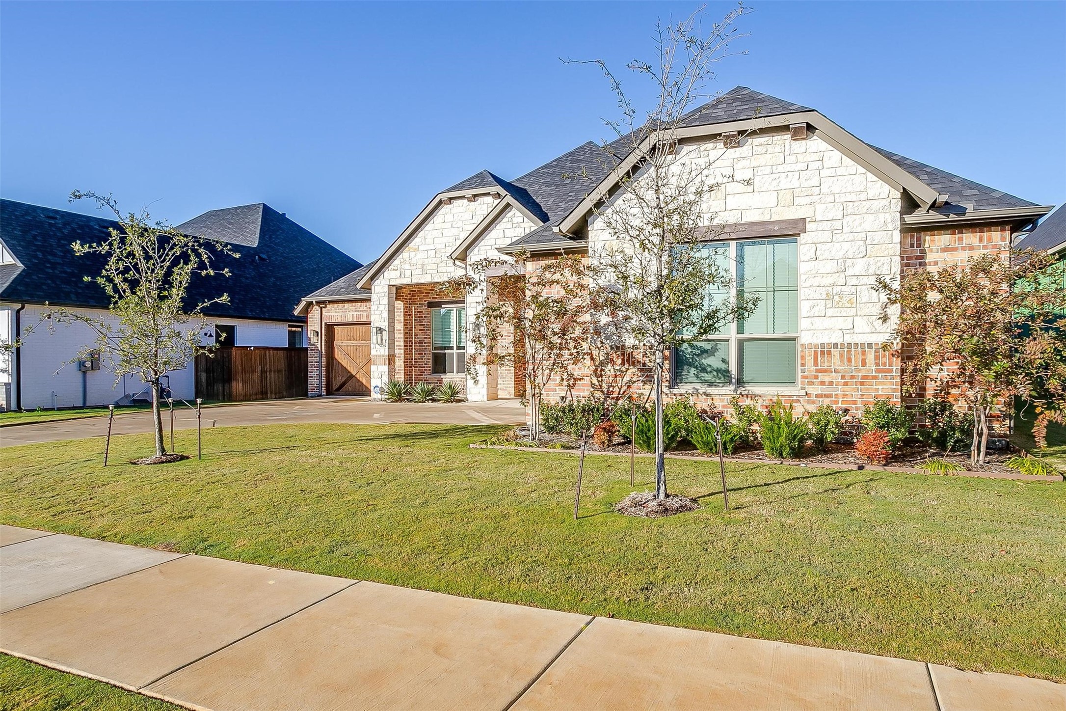 13921 E Riviera Drive