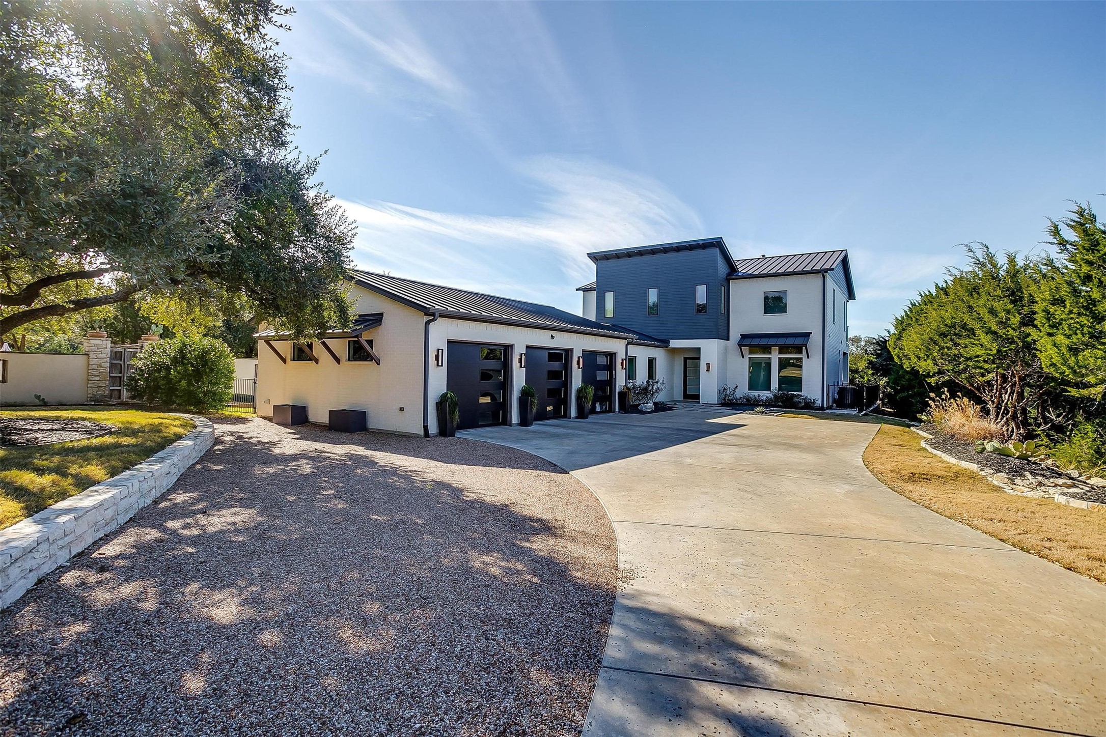 2902 Grand Point Court