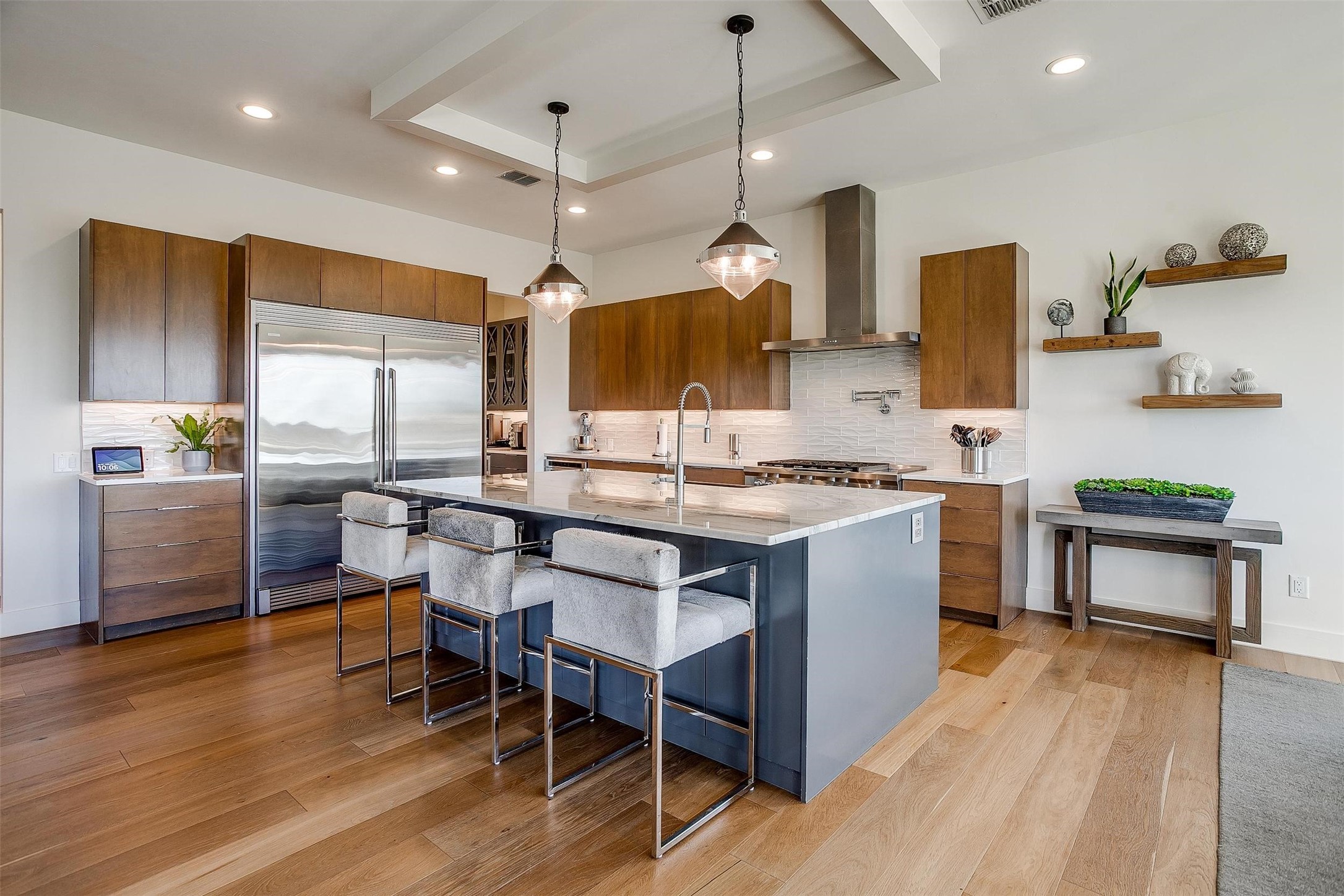 2902 Grand Point Court