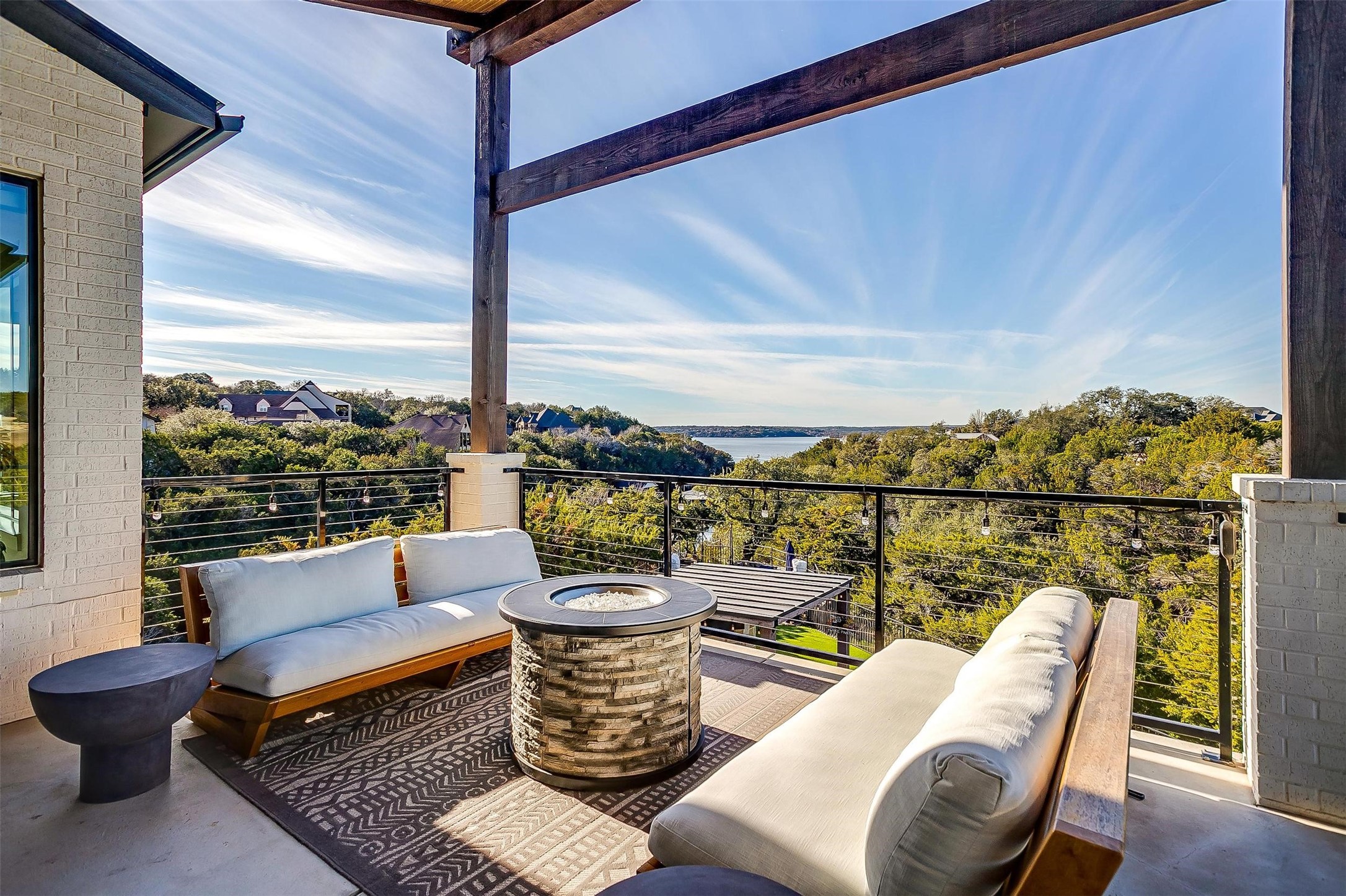 2902 Grand Point Court
