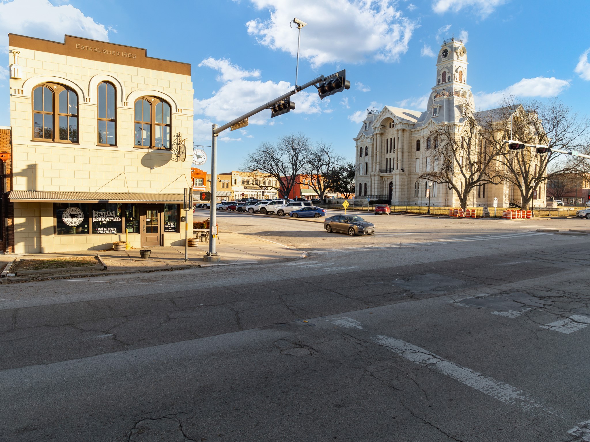 100 W Elm Street