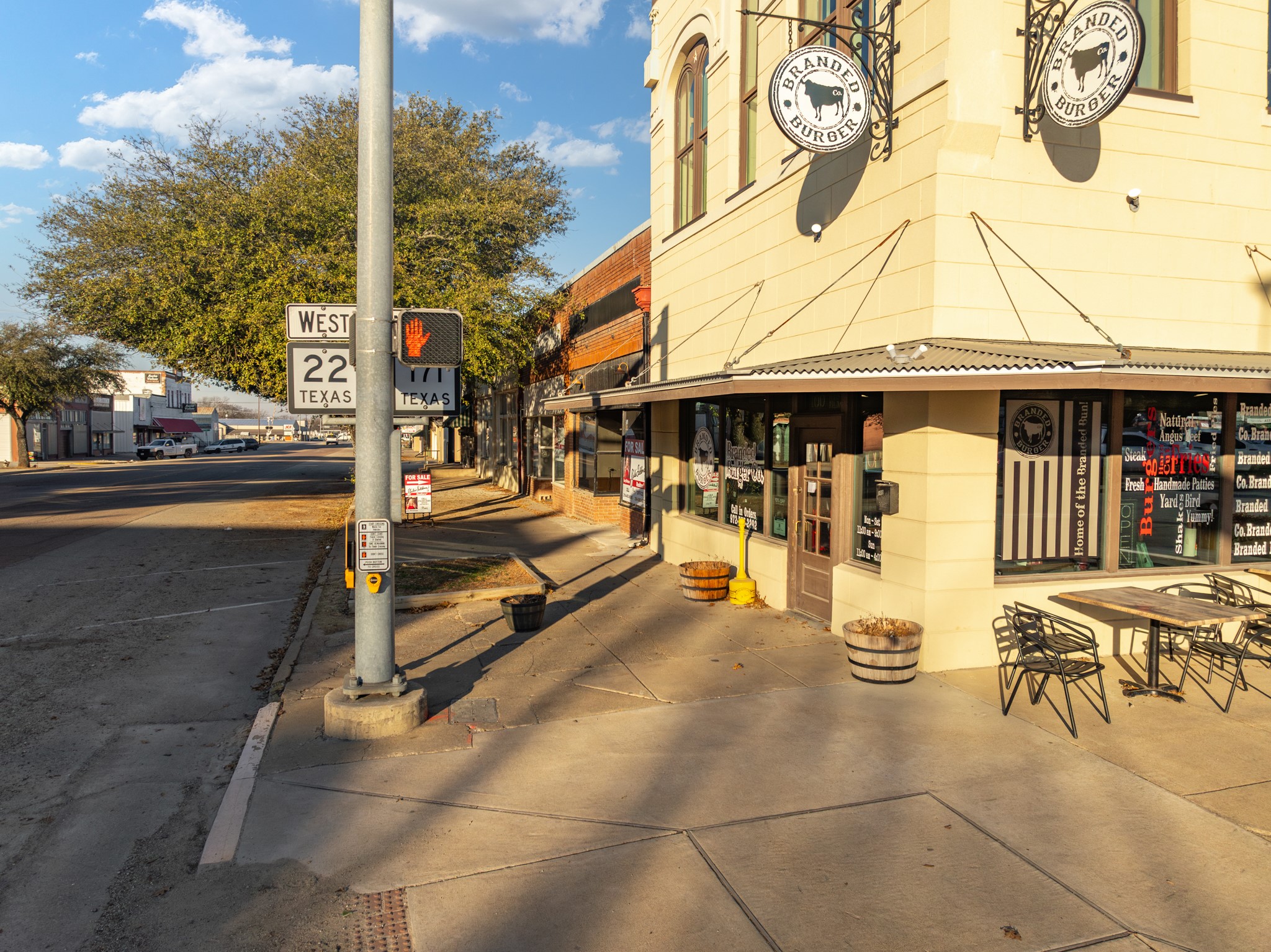 100 W Elm Street