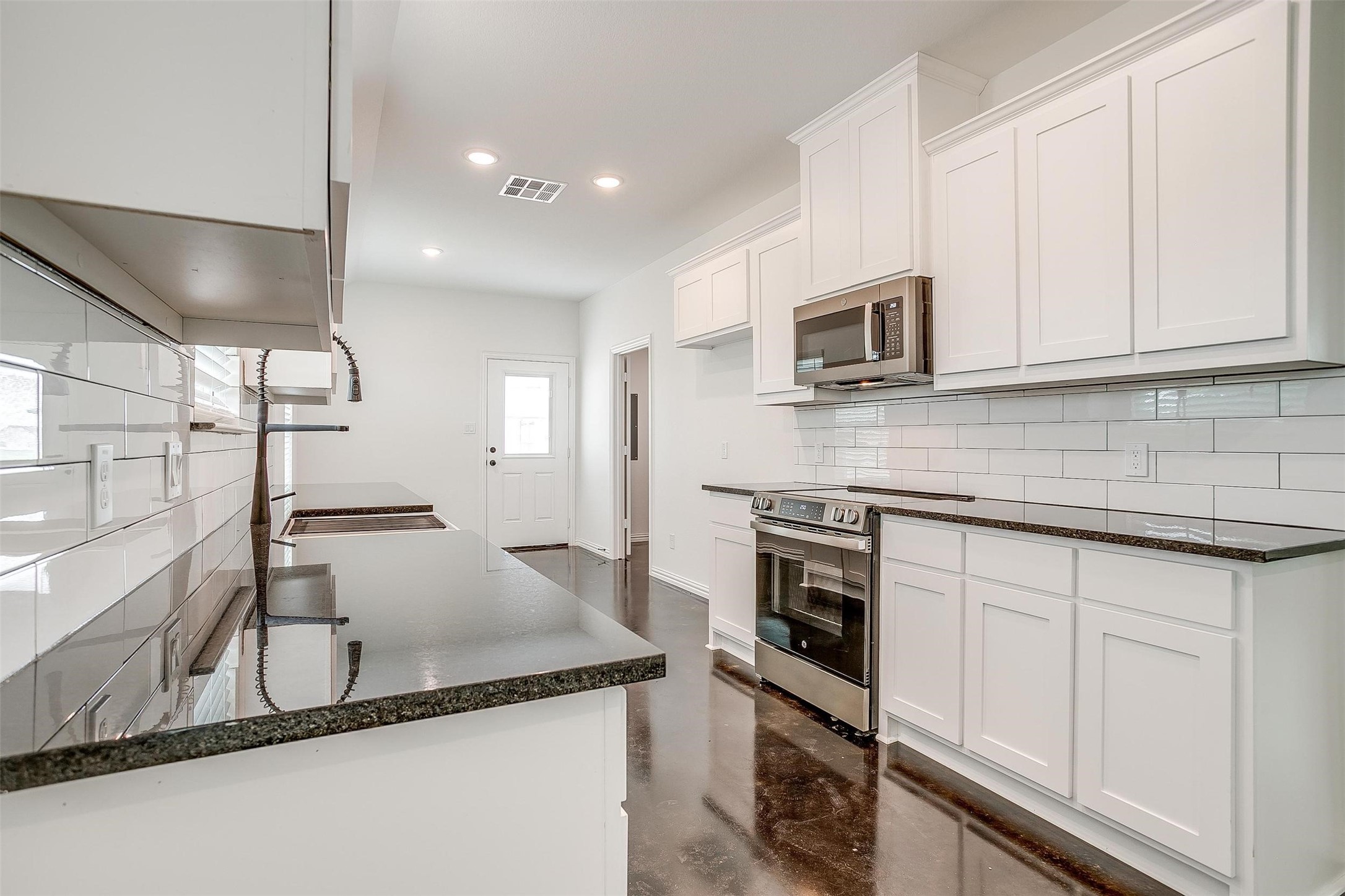 5700 High Plains Trail