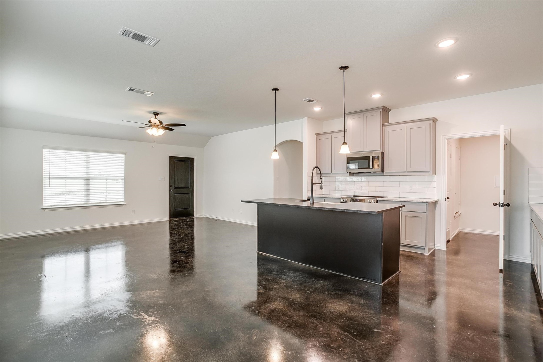 5617 High Plains Trail