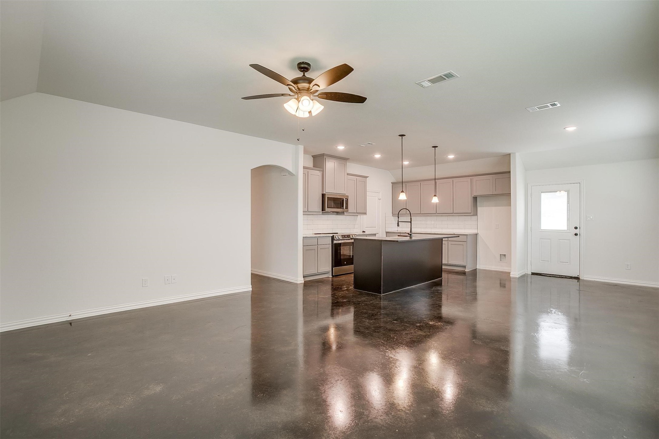 5617 High Plains Trail