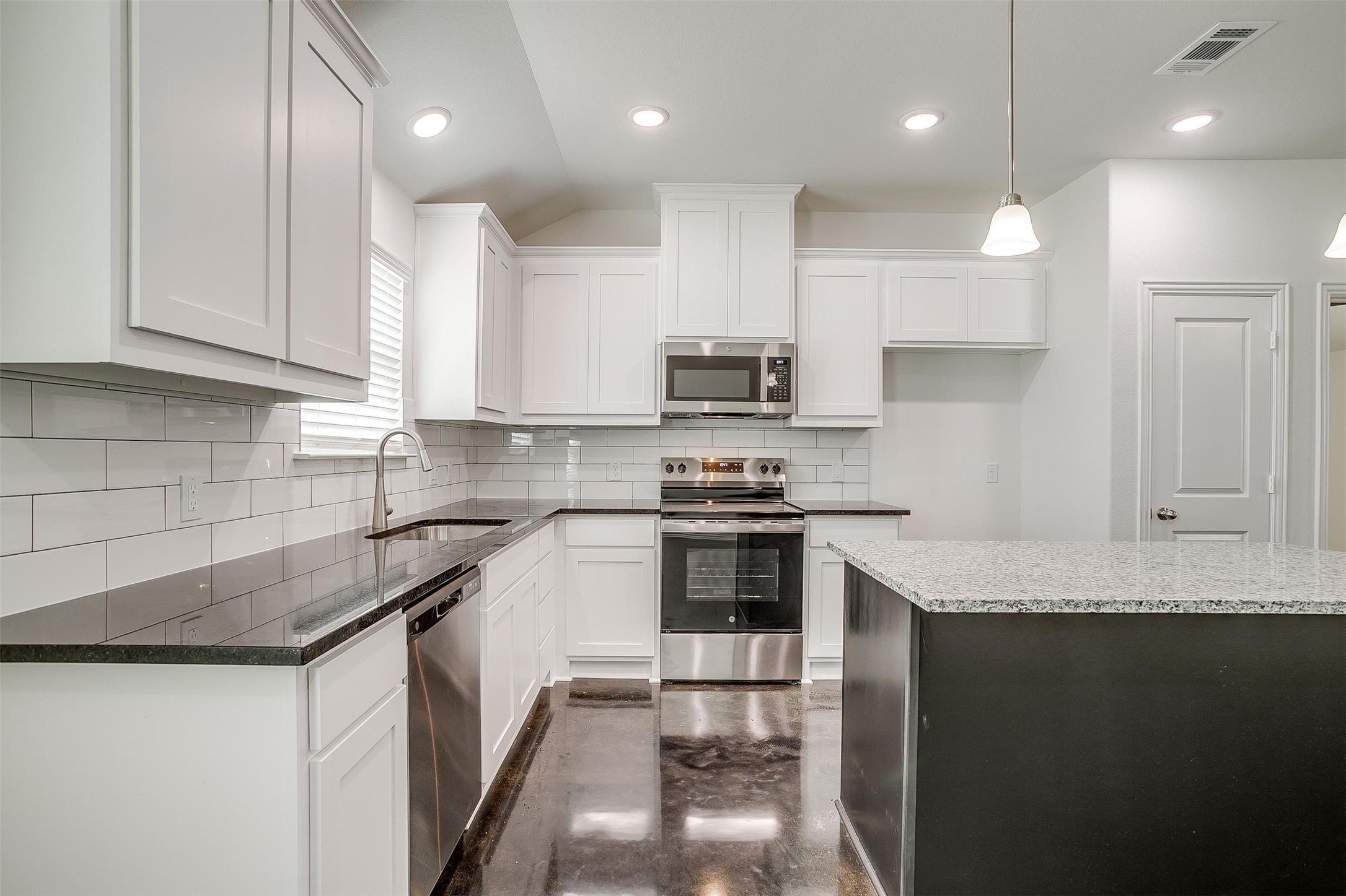 5832 High Plains Trail