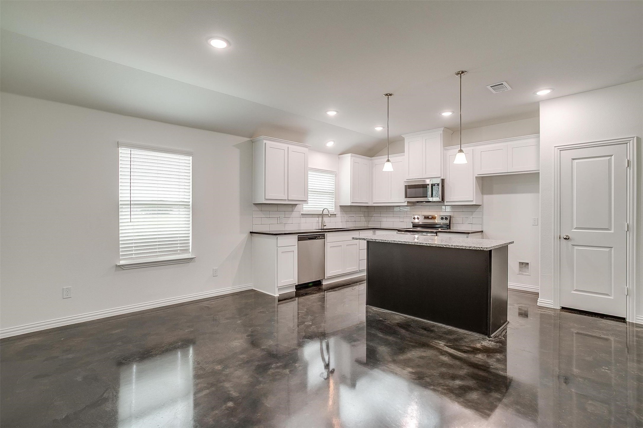 5832 High Plains Trail