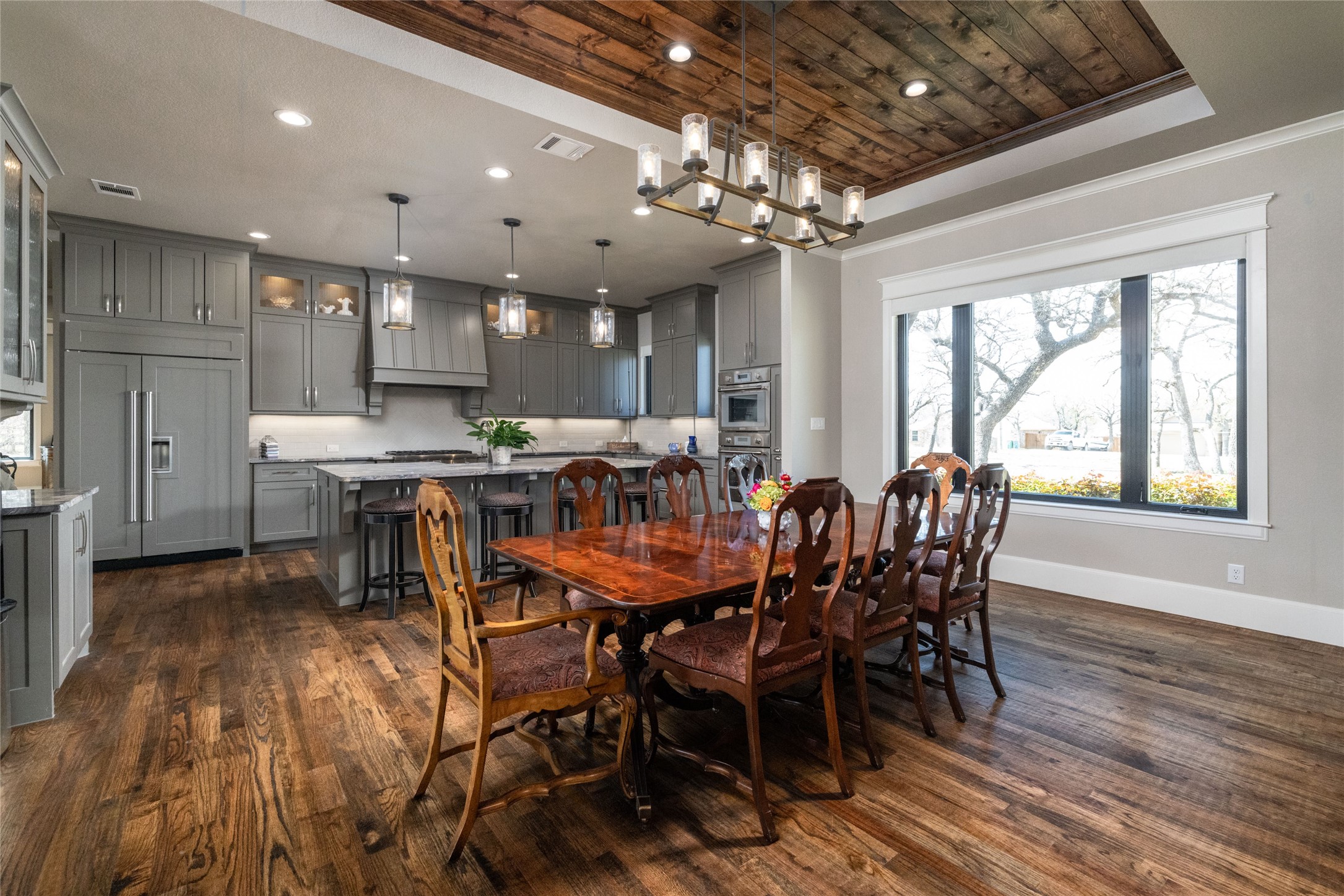 204 Shady Oaks Drive