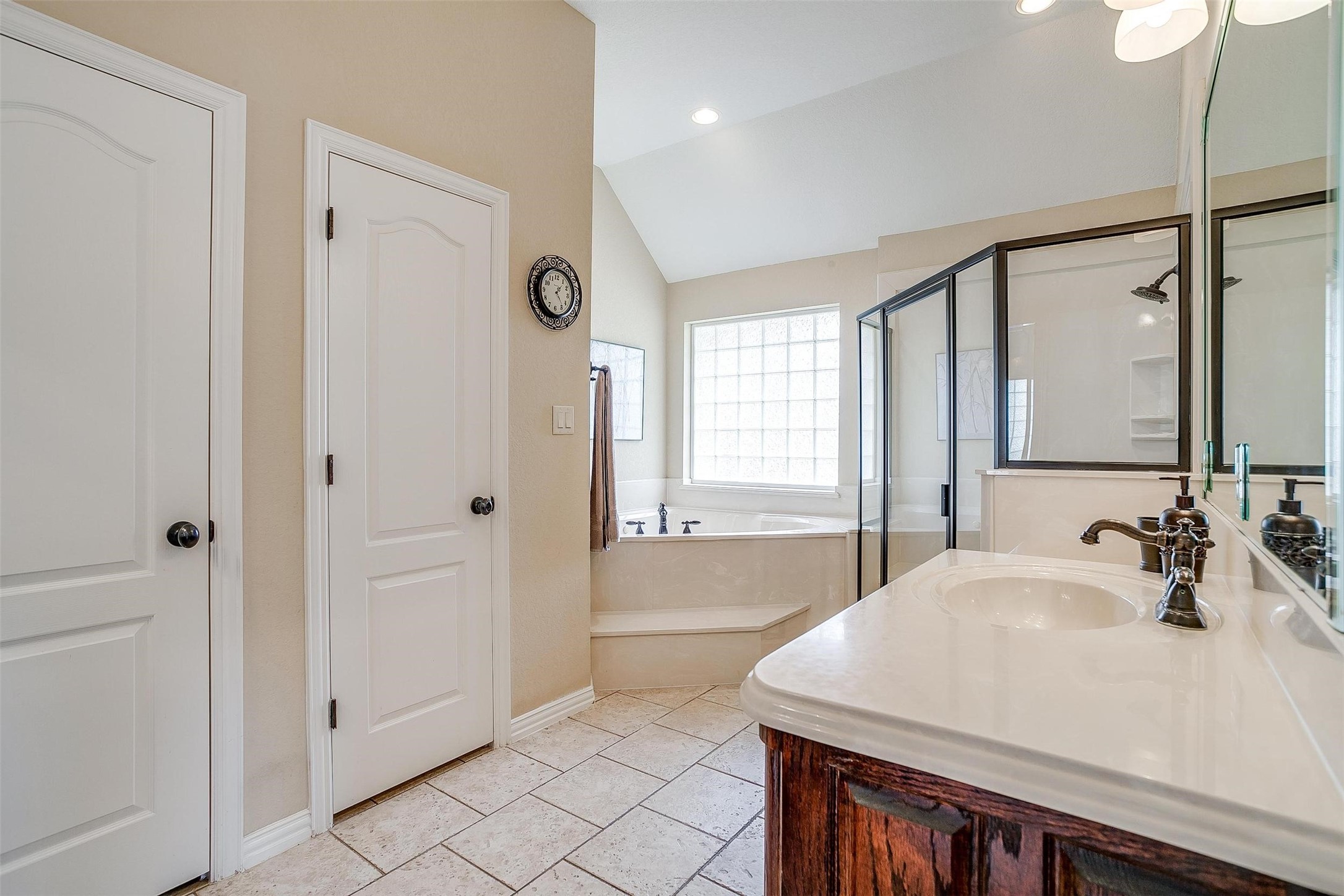 3101 Rim Rock Court