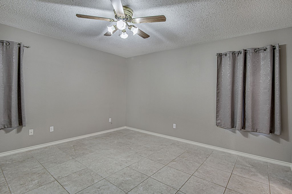 1033 Oak Valley Road