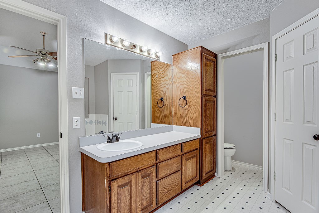 1033 Oak Valley Road