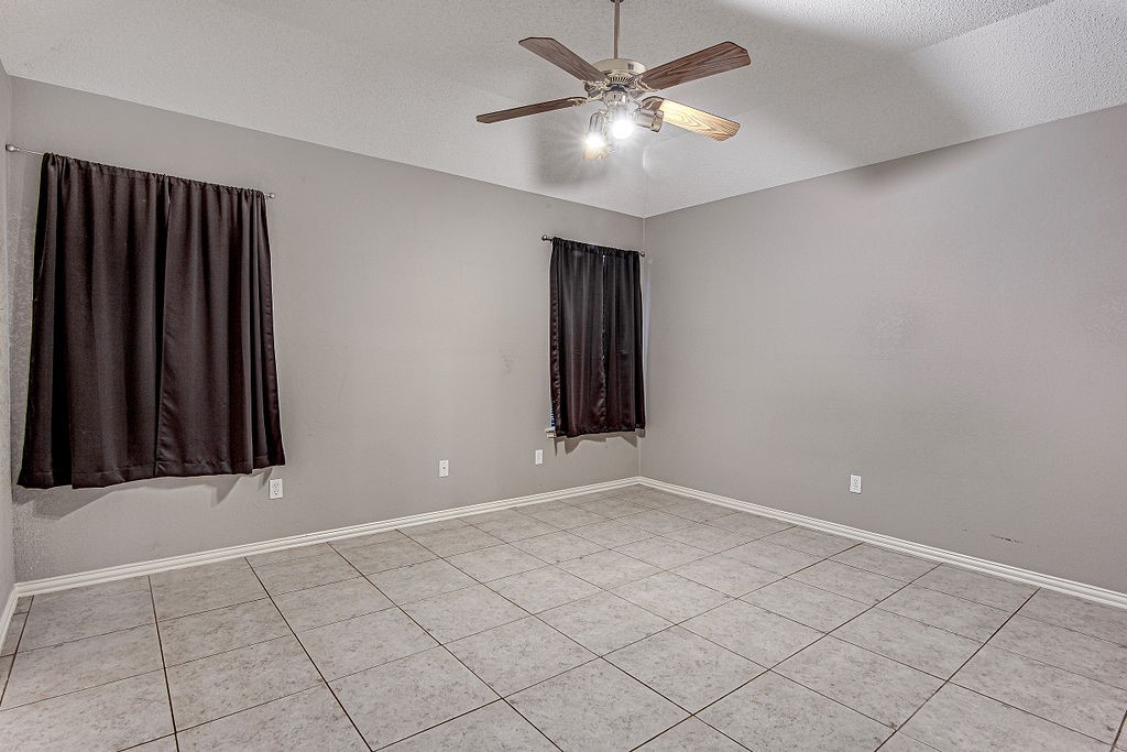 1033 Oak Valley Road