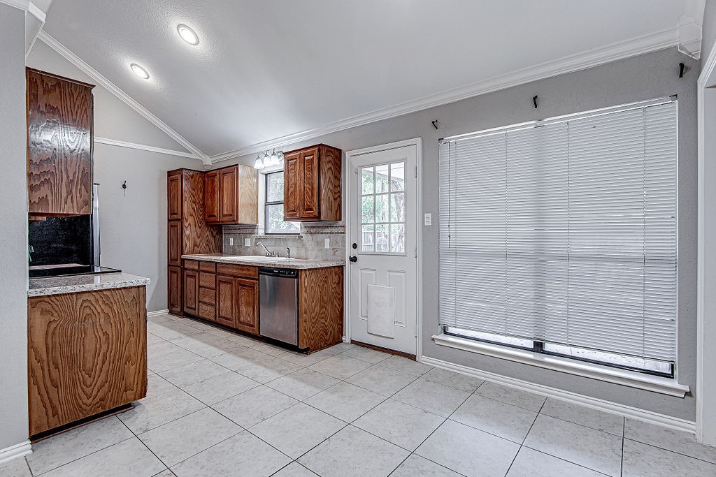 1033 Oak Valley Road