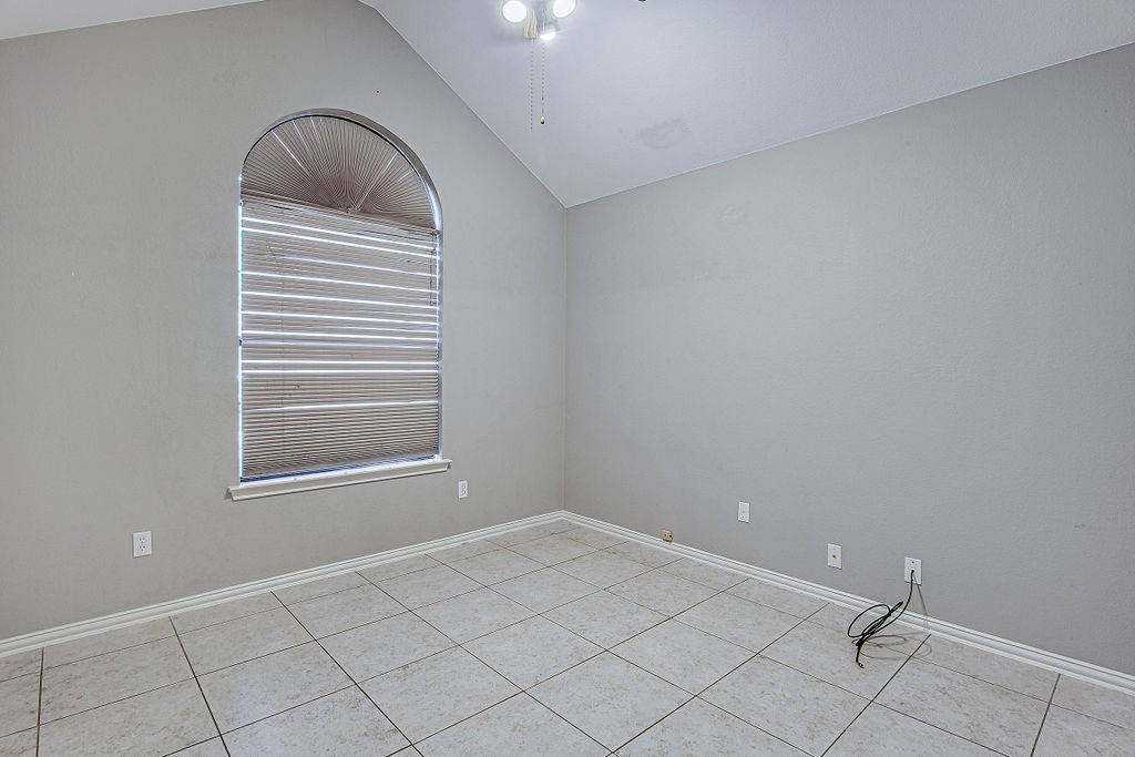 1033 Oak Valley Road