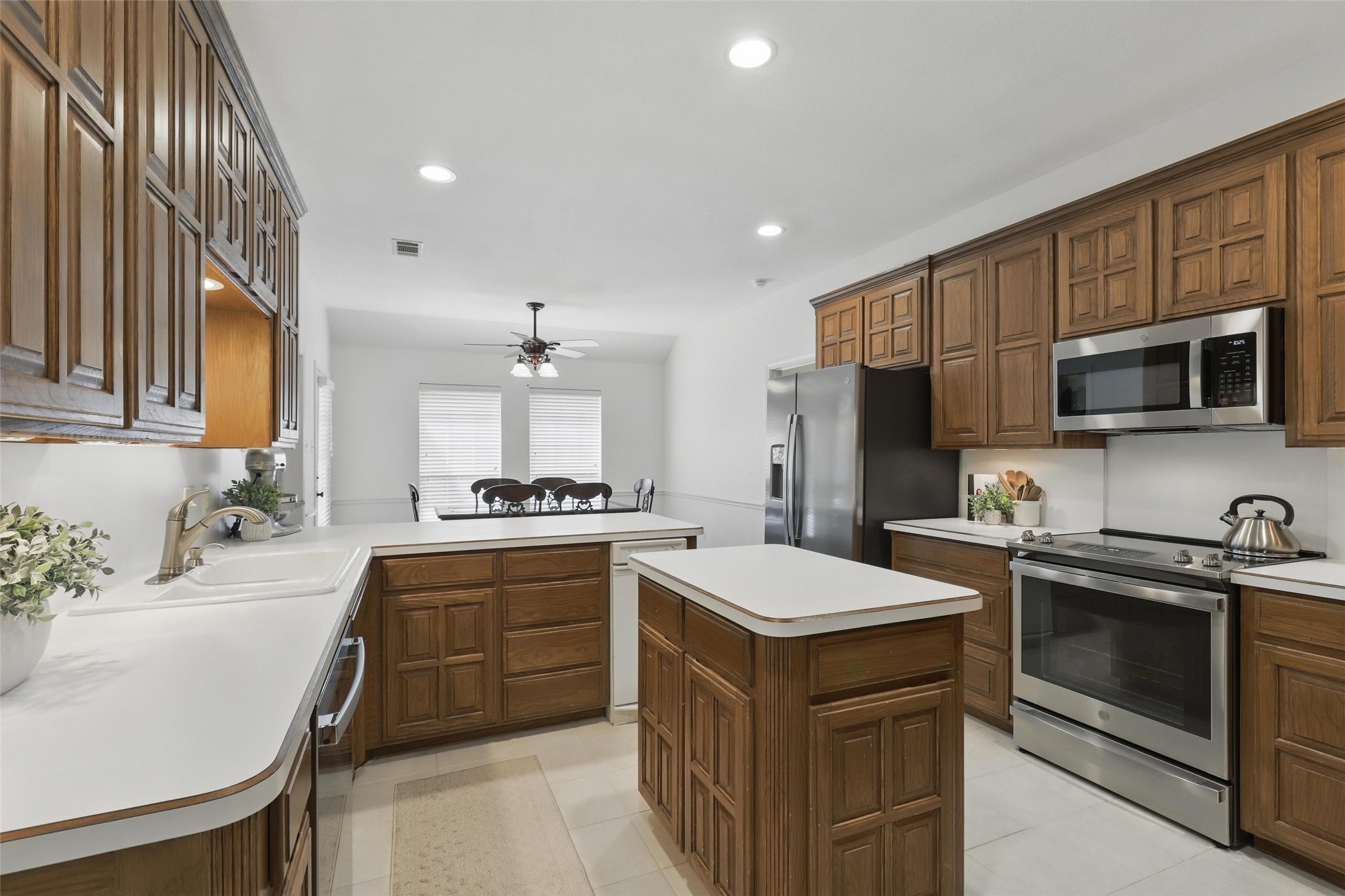 1113 Blue Gill Lane