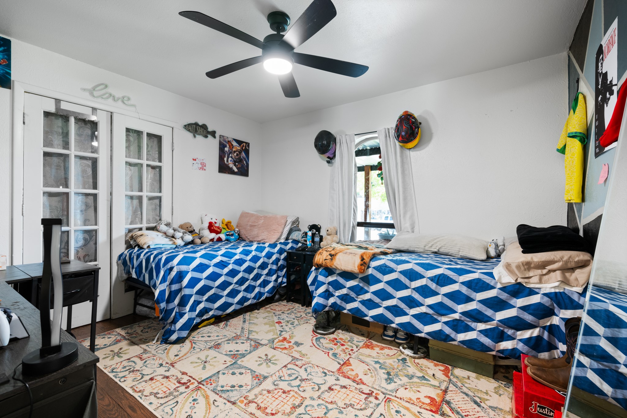 811 Ridgeway Road