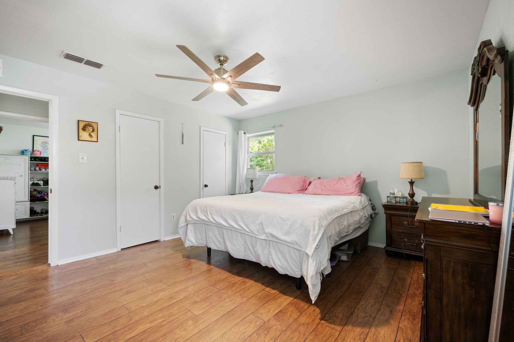 811 Ridgeway Road