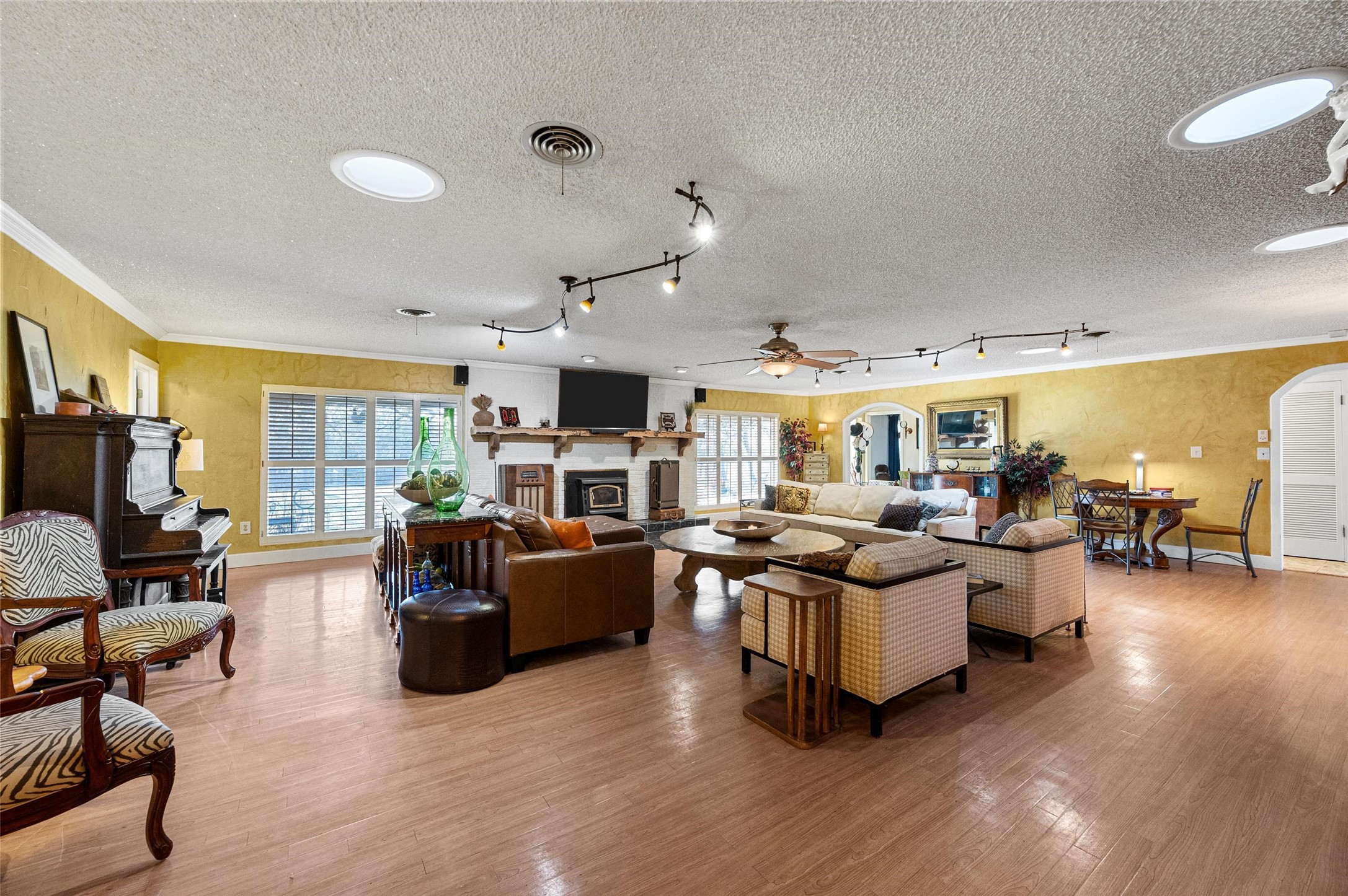 3225 Farm to Market 731