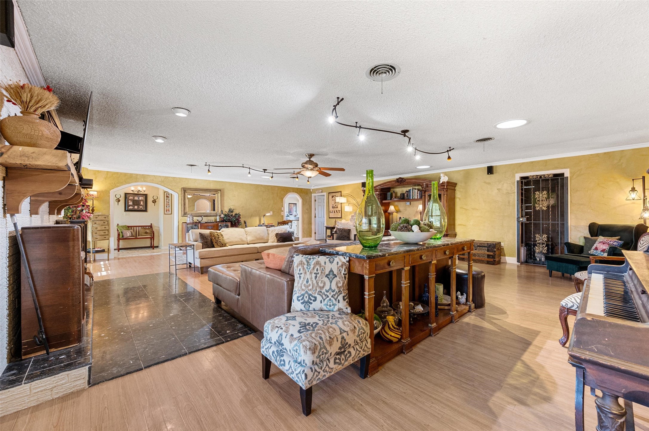 3225 Farm to Market 731