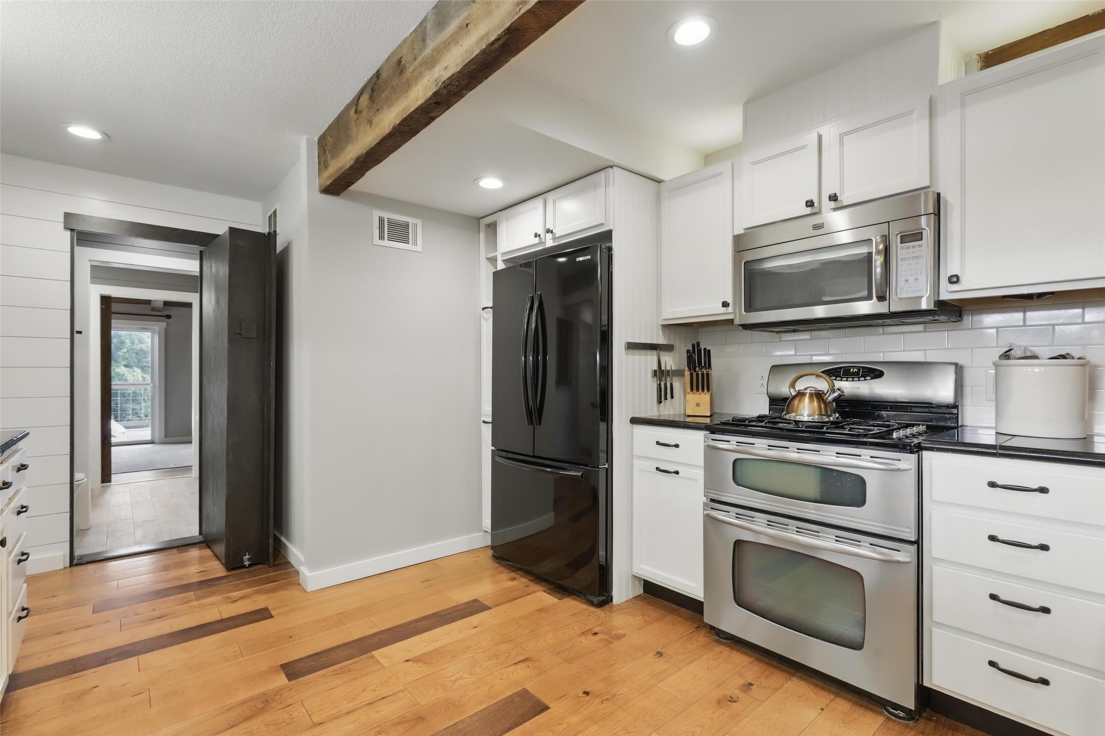 4009 Seminole Trail