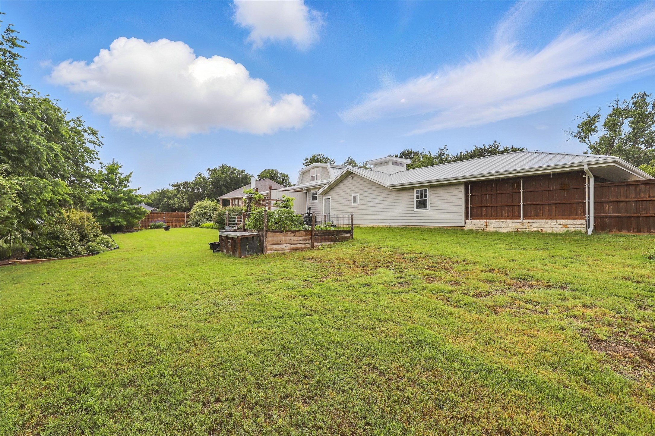 4009 Seminole Trail